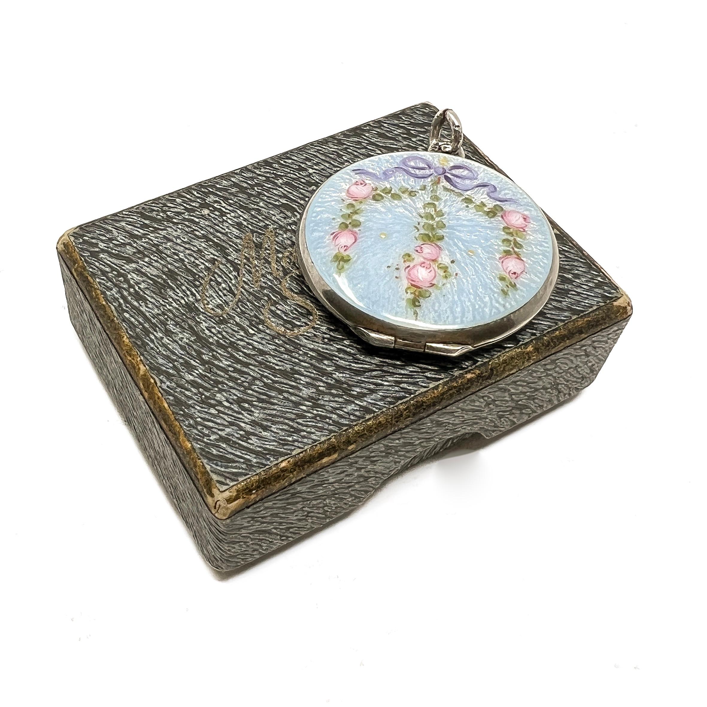 Edwardian c.1900 Silver and Guilloché Enamel Floral Design Antique Locket 3