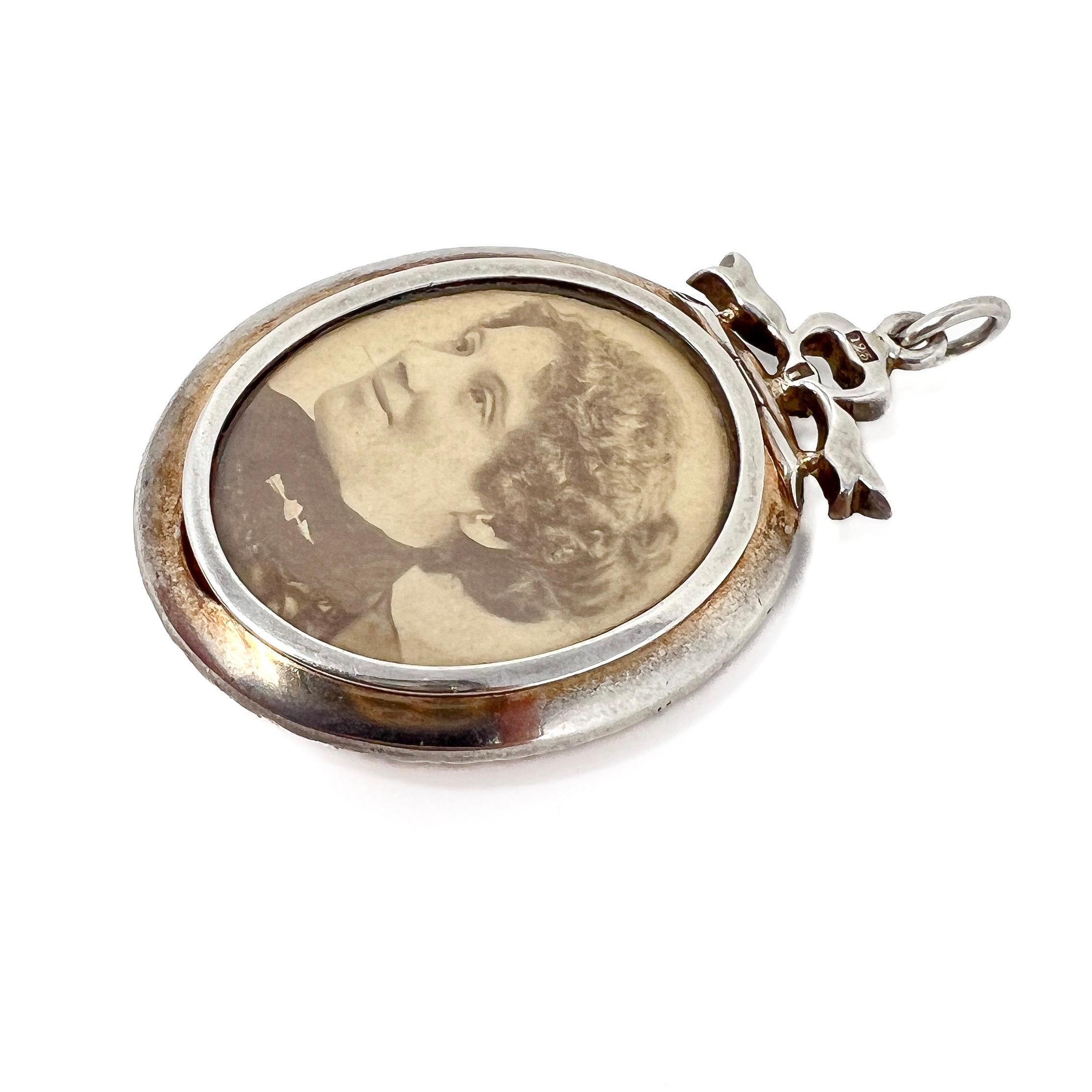 RESERVED - Edwardian c.1900 Silver and Paste Bow Design Antique Locket 6