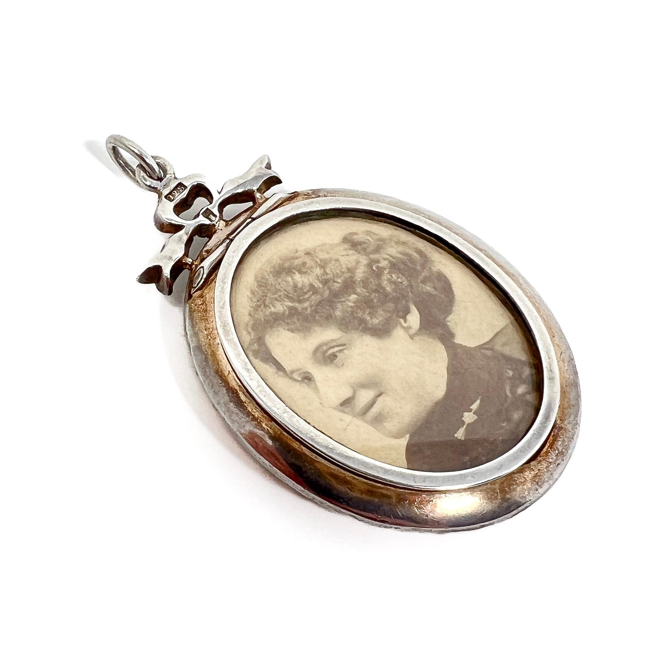 RESERVED - Edwardian c.1900 Silver and Paste Bow Design Antique Locket 5