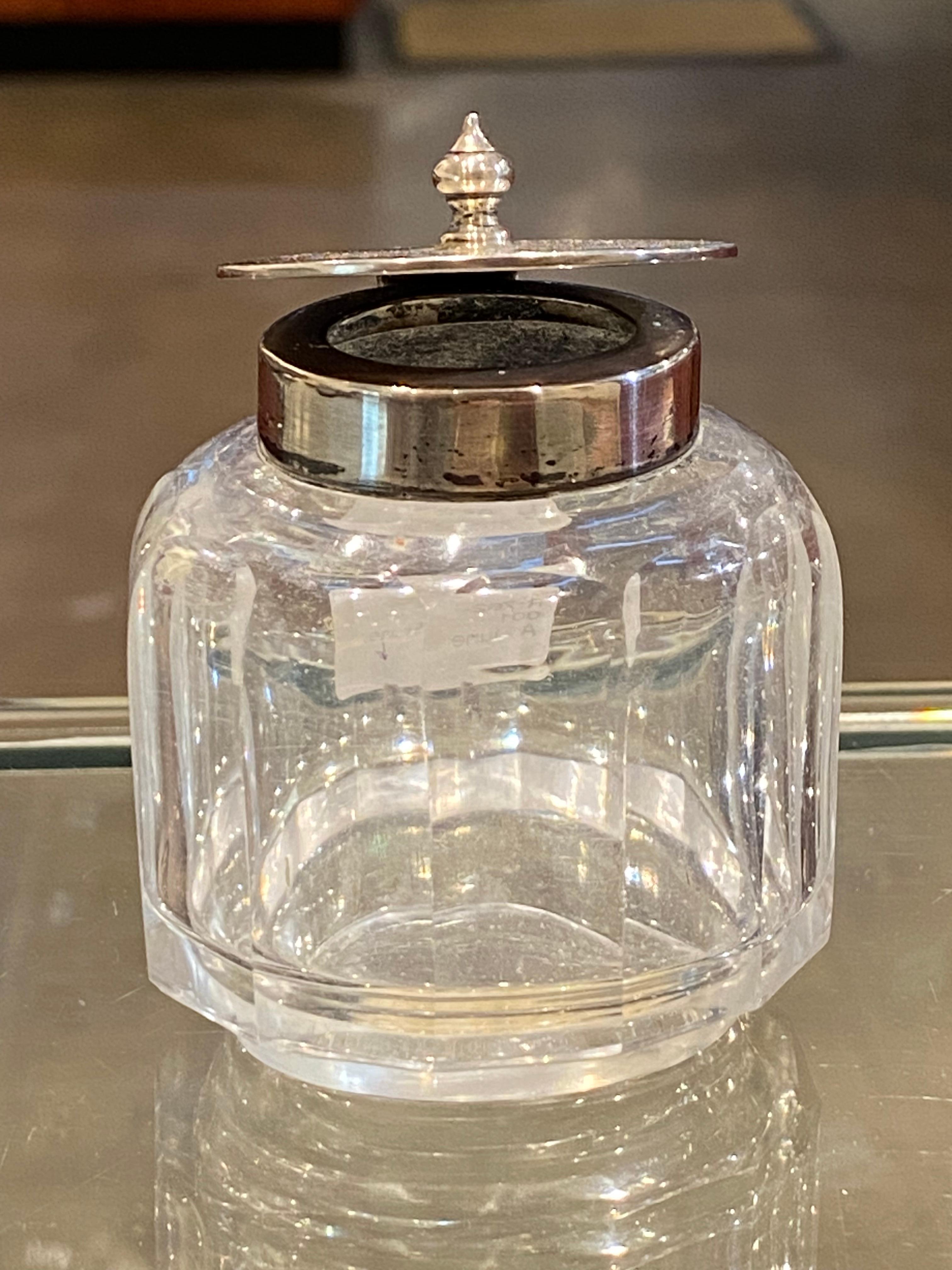 Edwardian c1902 English Ink Well with Sterling Silver Top by James Deakin & Sons For Sale 3