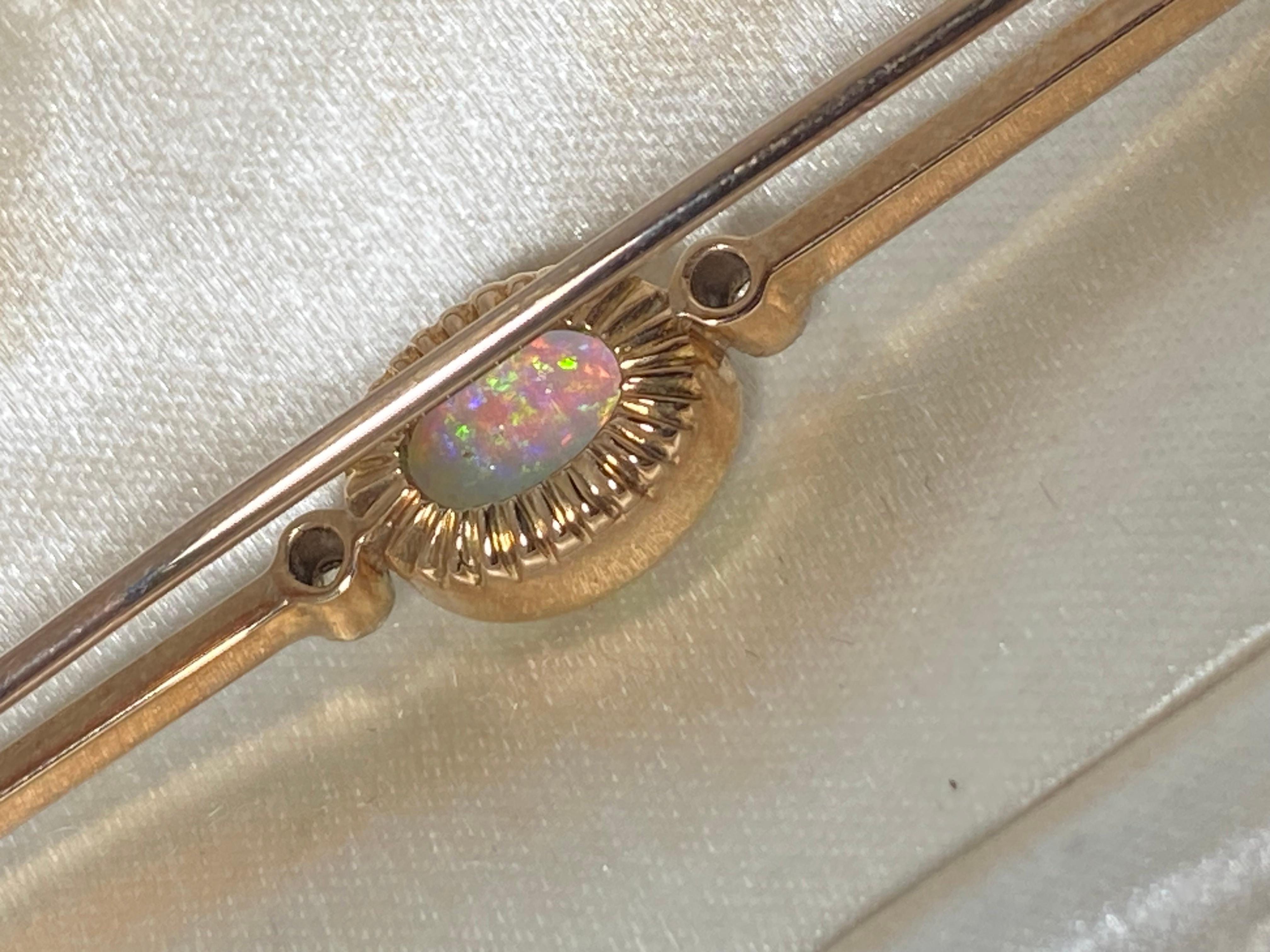 Edwardian c1920's Semi-Black Crystal Opal, Old-Cut Diamond, 15K Gold Bar Brooch In Excellent Condition For Sale In MELBOURNE, AU