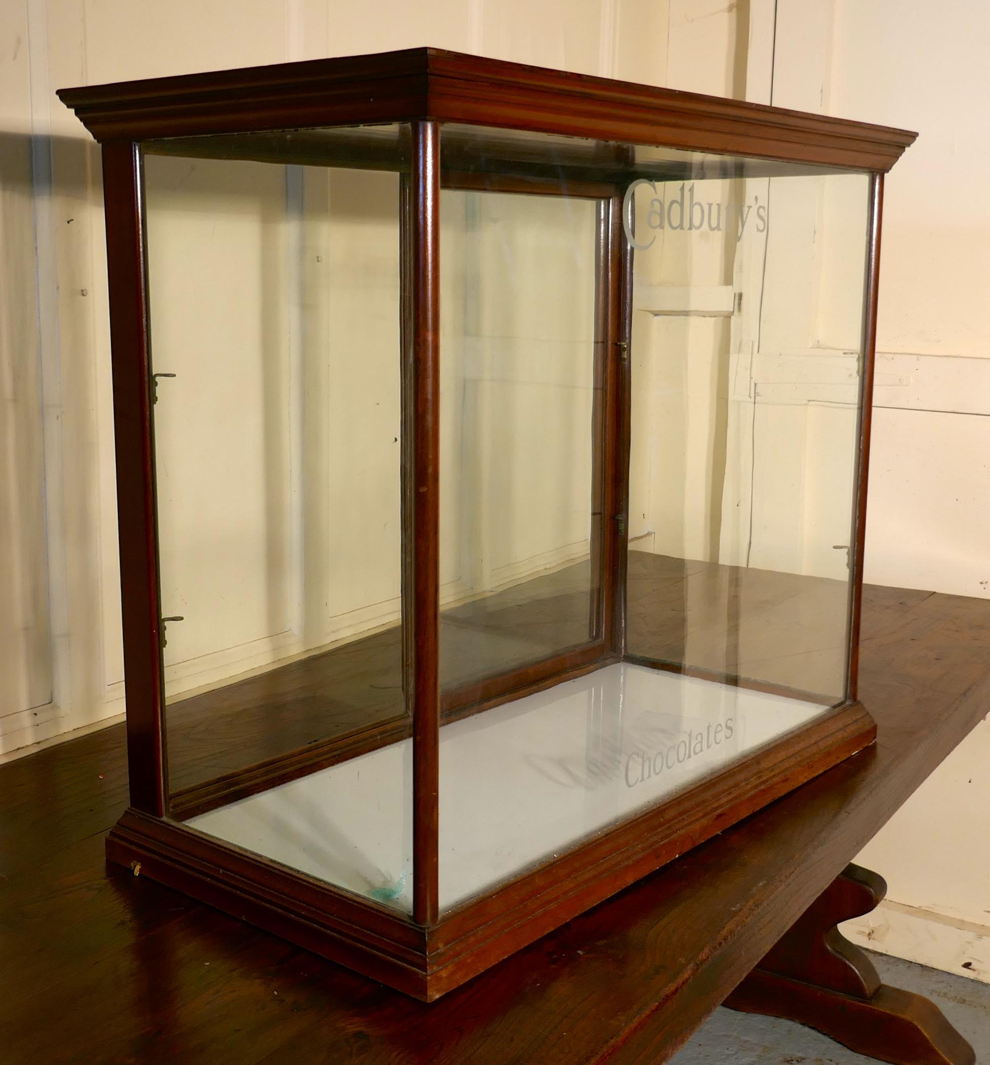 Early 20th Century Edwardian Cadbury’s Counter Top Sweet Shop Display Cabinet For Sale