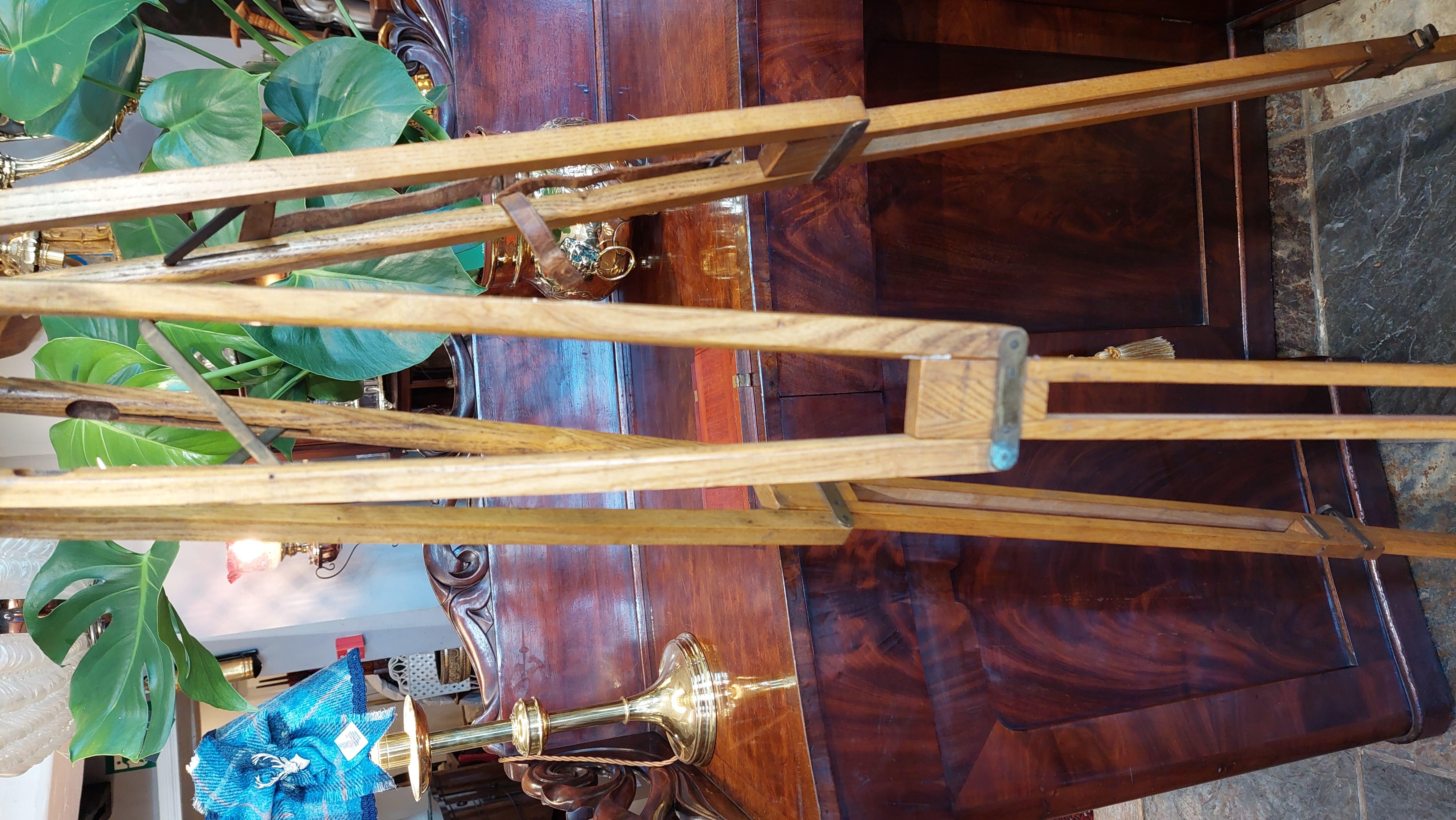 Edwardian Camera on Tripod Stand For Sale 4
