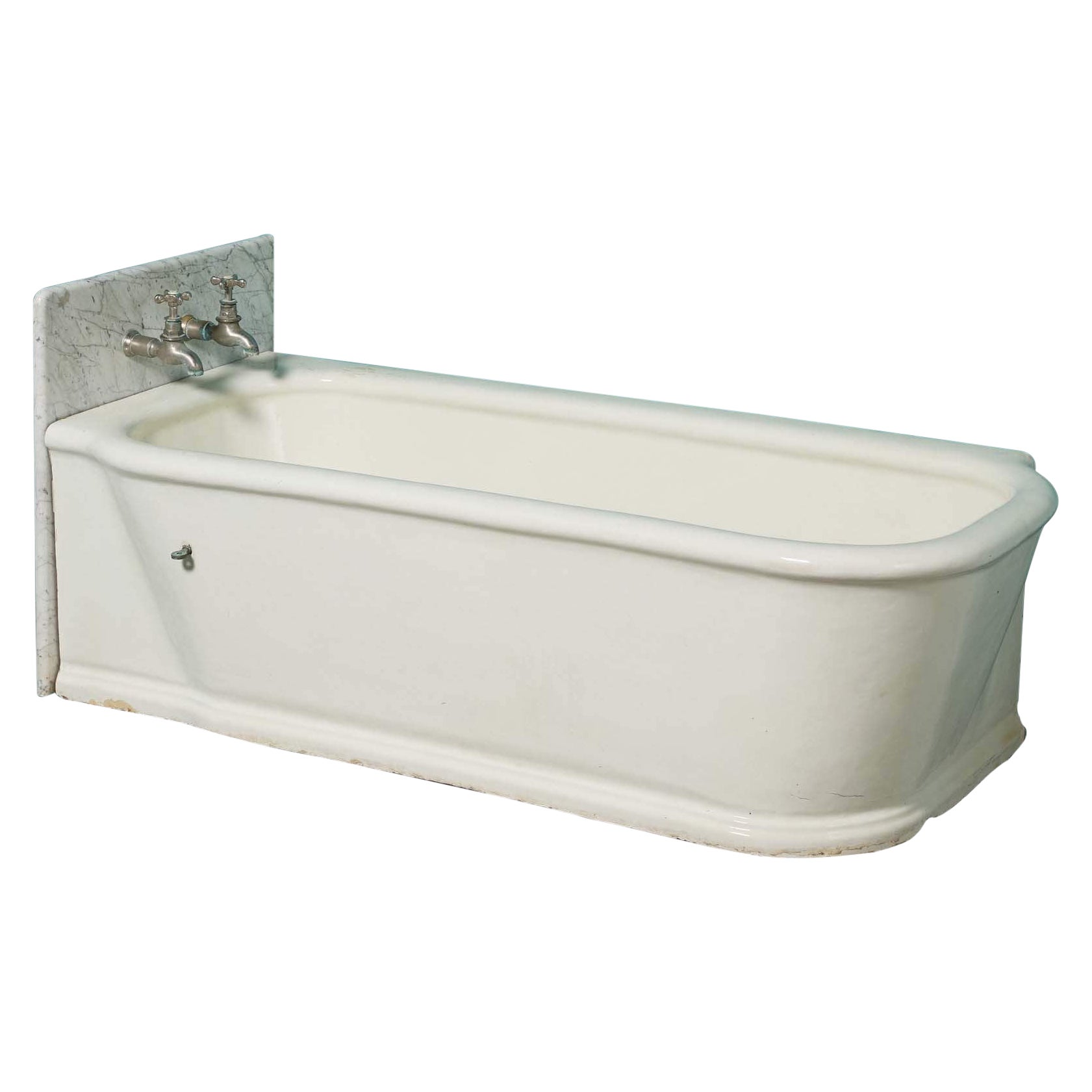 Baignoire d
angle édouardienne en marbre de Carrare et grès émaillé par Royal Doulton