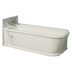 Baignoire d'angle édouardienne en marbre de Carrare et grès émaillé par Royal Doulton