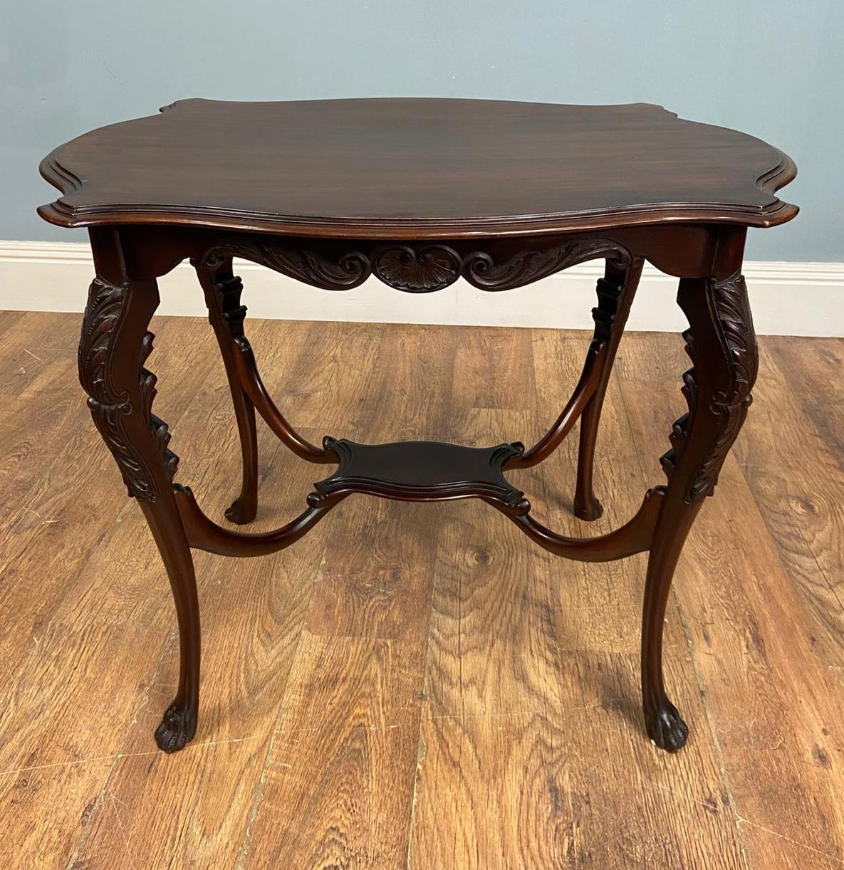 Edwardian Carved Side Table 1910 en vente 5