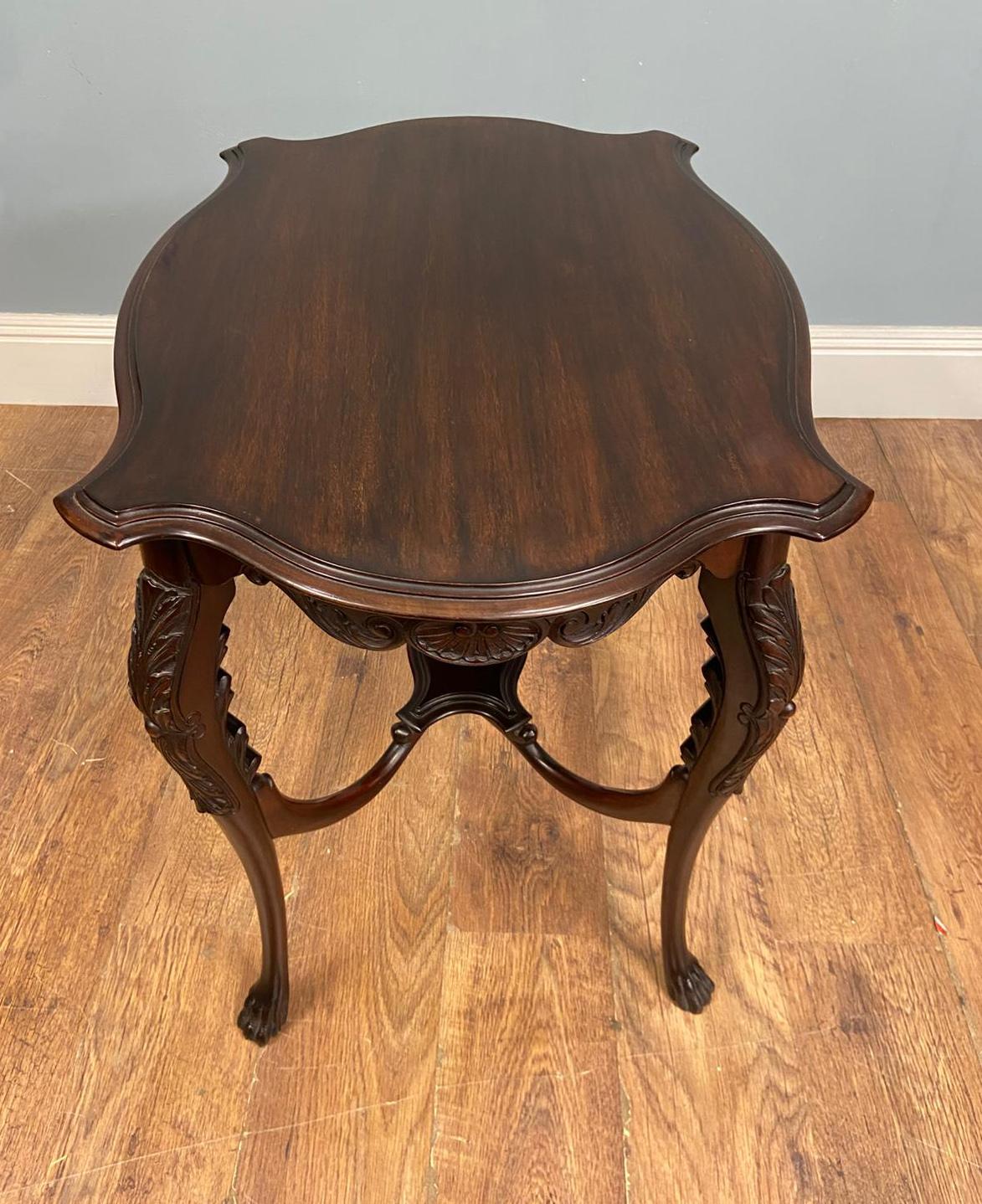 Édouardien Edwardian Carved Side Table 1910 en vente