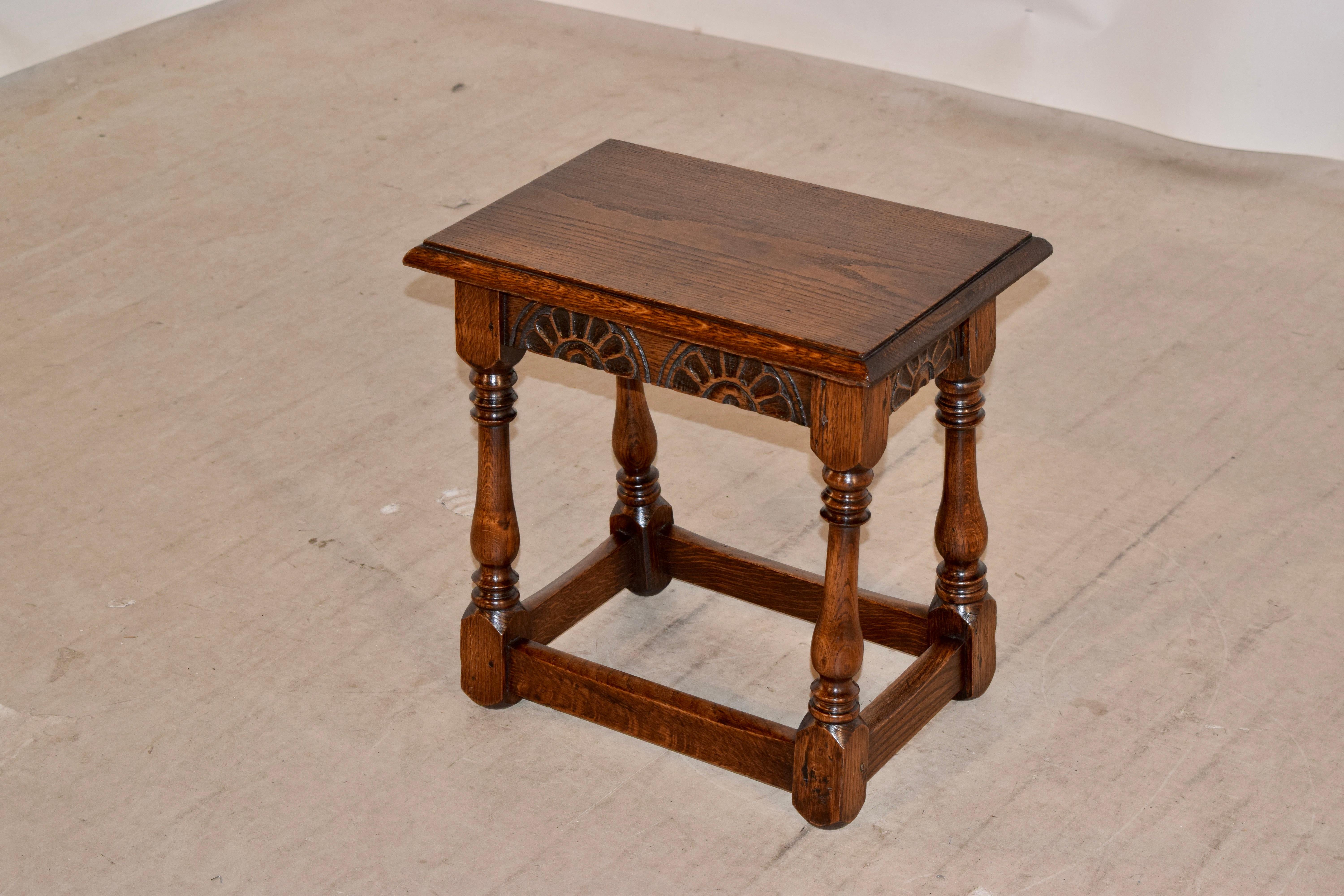 Edwardian Carved Stool, circa 1900 In Good Condition For Sale In High Point, NC
