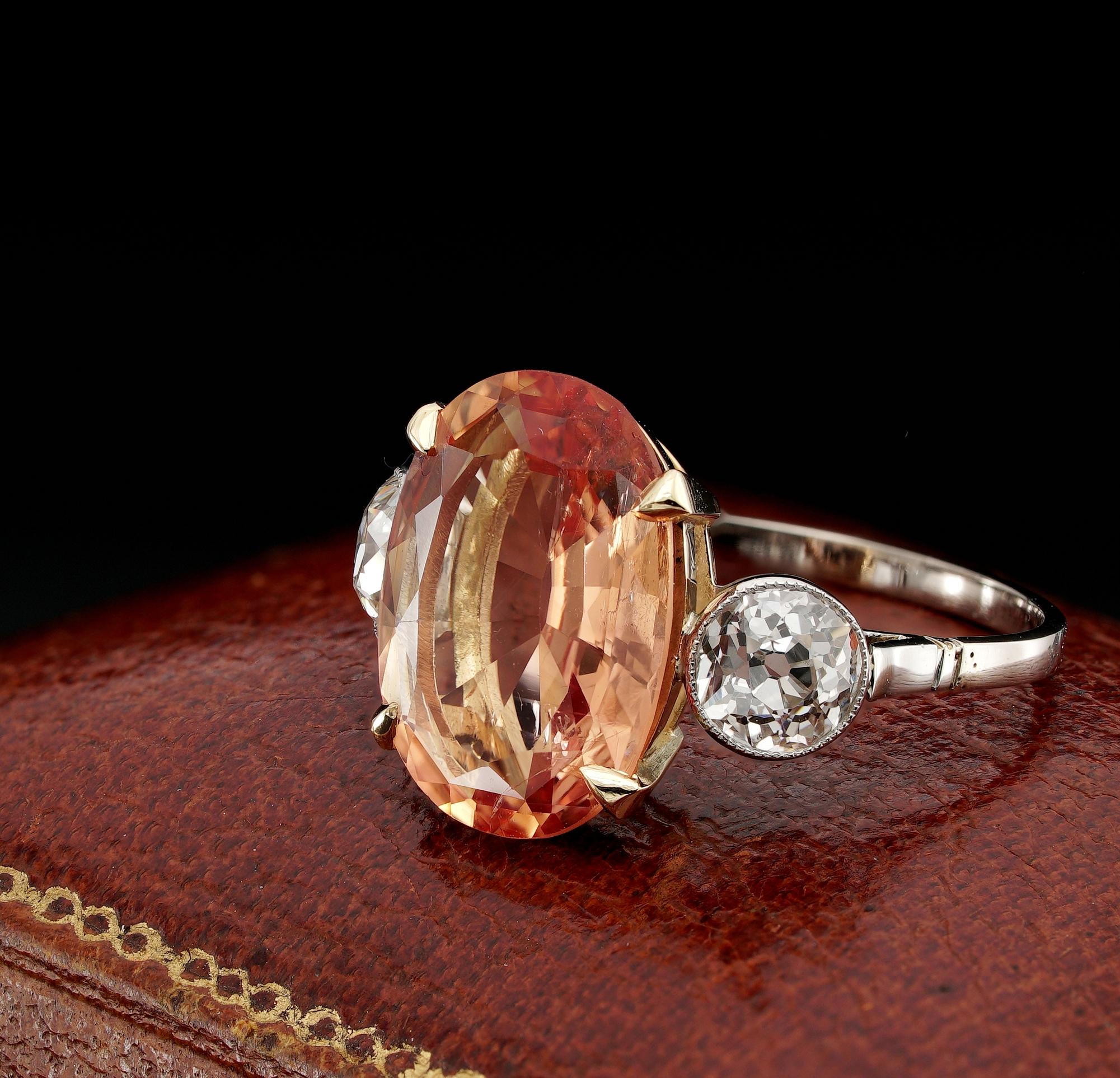 Edwardian Certified 6.35 Ct Imperial Topaz 1.20 CT Diamond three stone Ring In Good Condition For Sale In Napoli, IT
