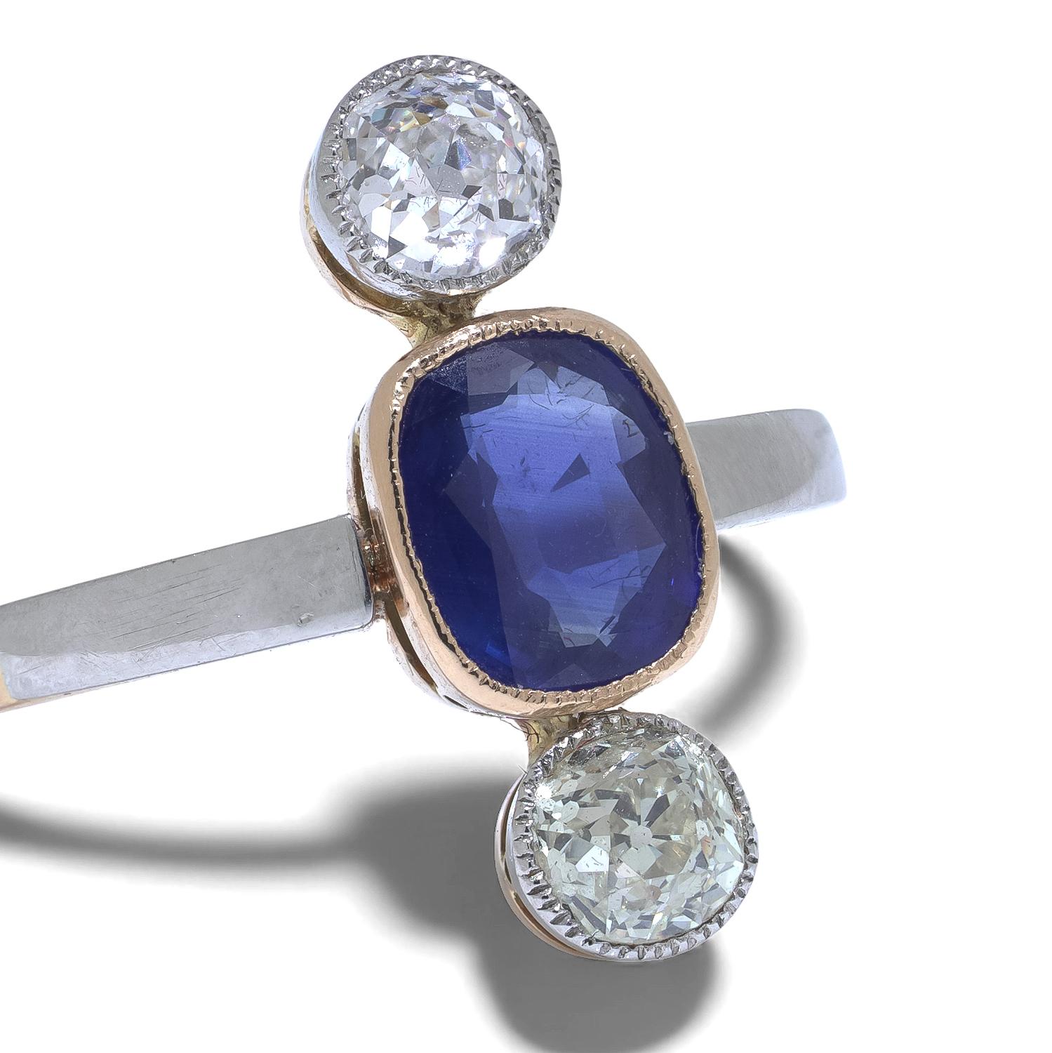 Edwardian Ceylon Sapphire & Diamond Ring, c.1910 In condizioni buone in vendita a Braintree, GB
