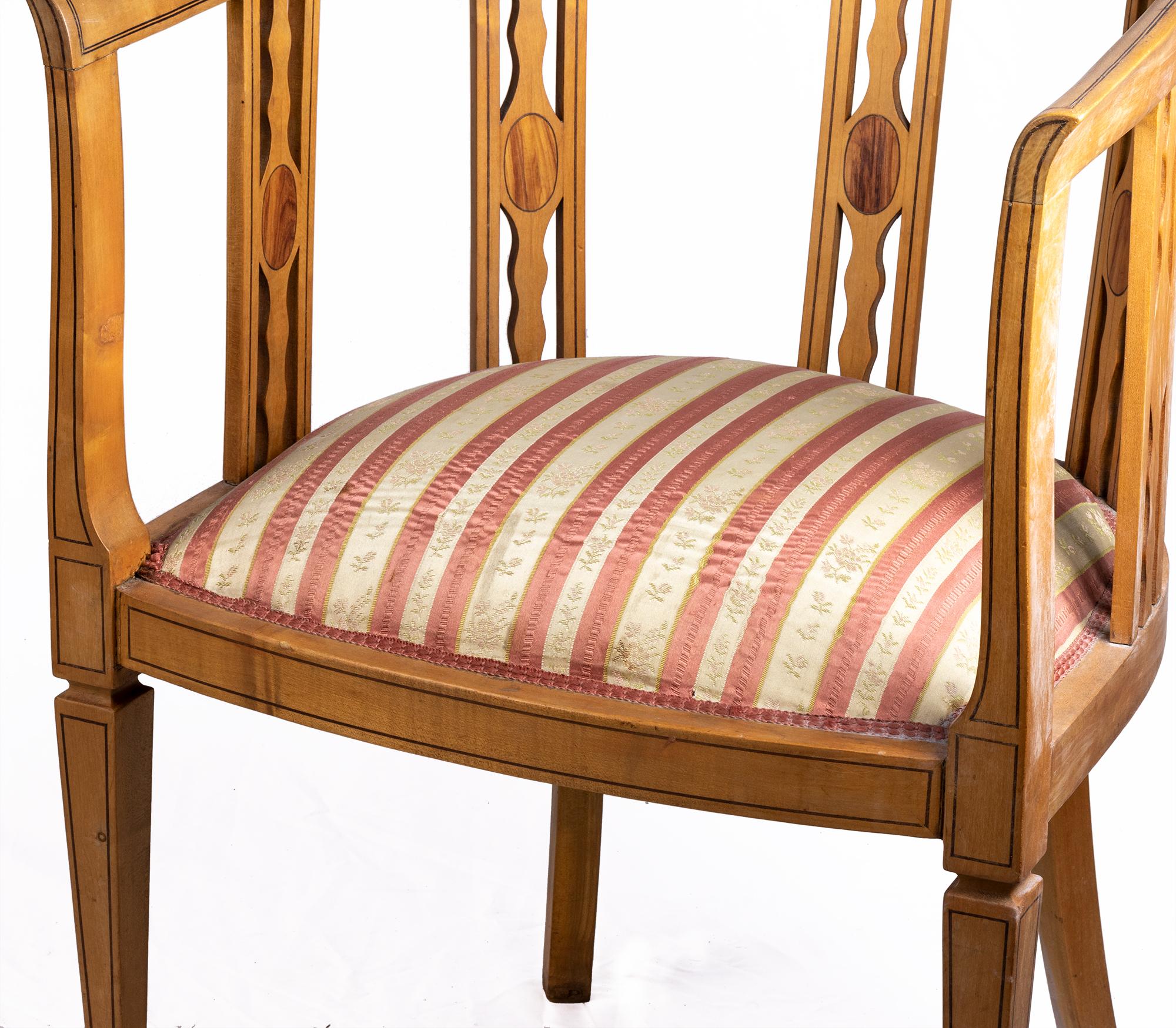 English Edwardian Chair, 20th Century, 1905 For Sale
