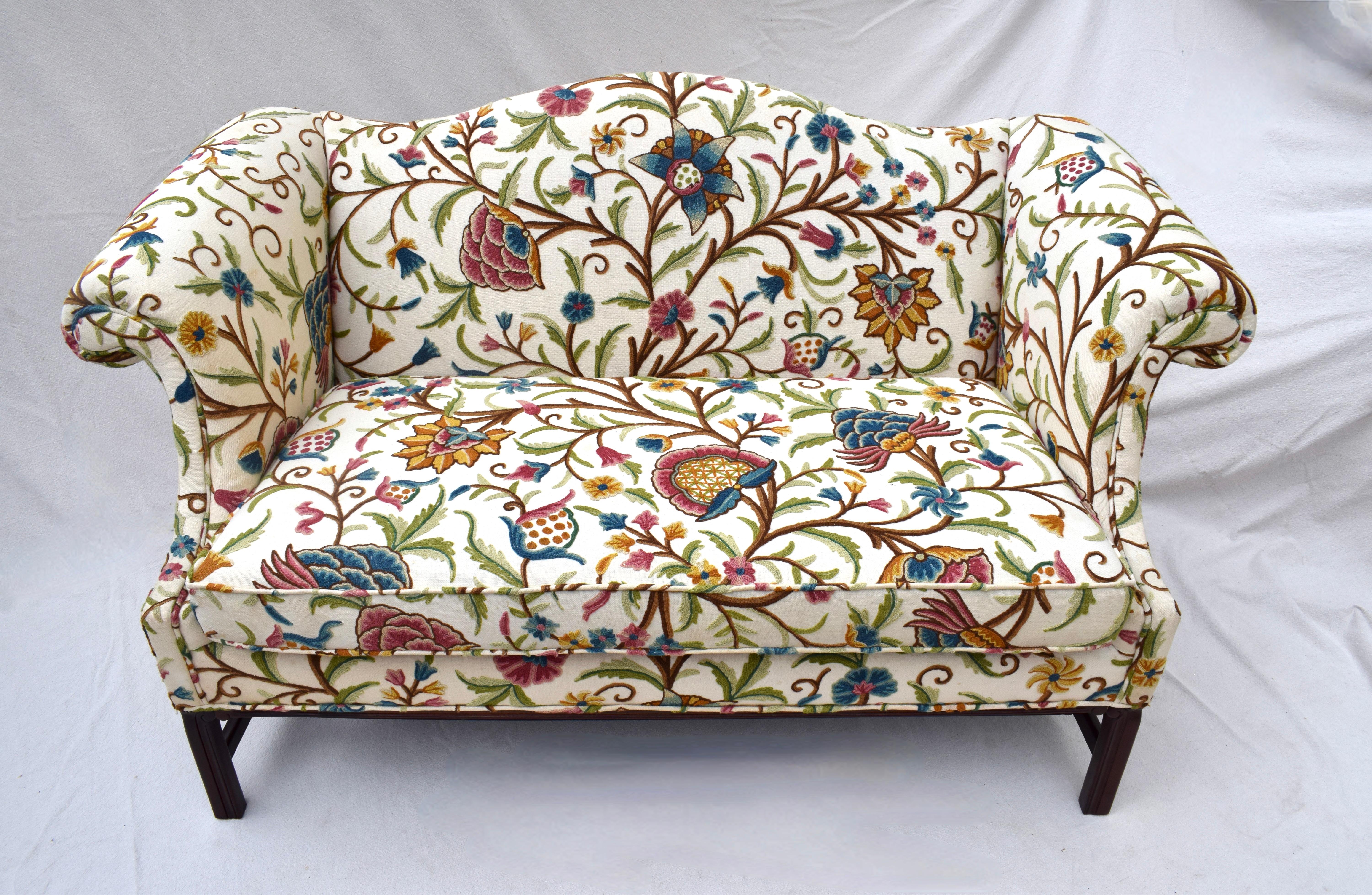 Edwardian Chippendale Style Loveseat Sofa by Hancock & Moore In Good Condition In Southampton, NJ