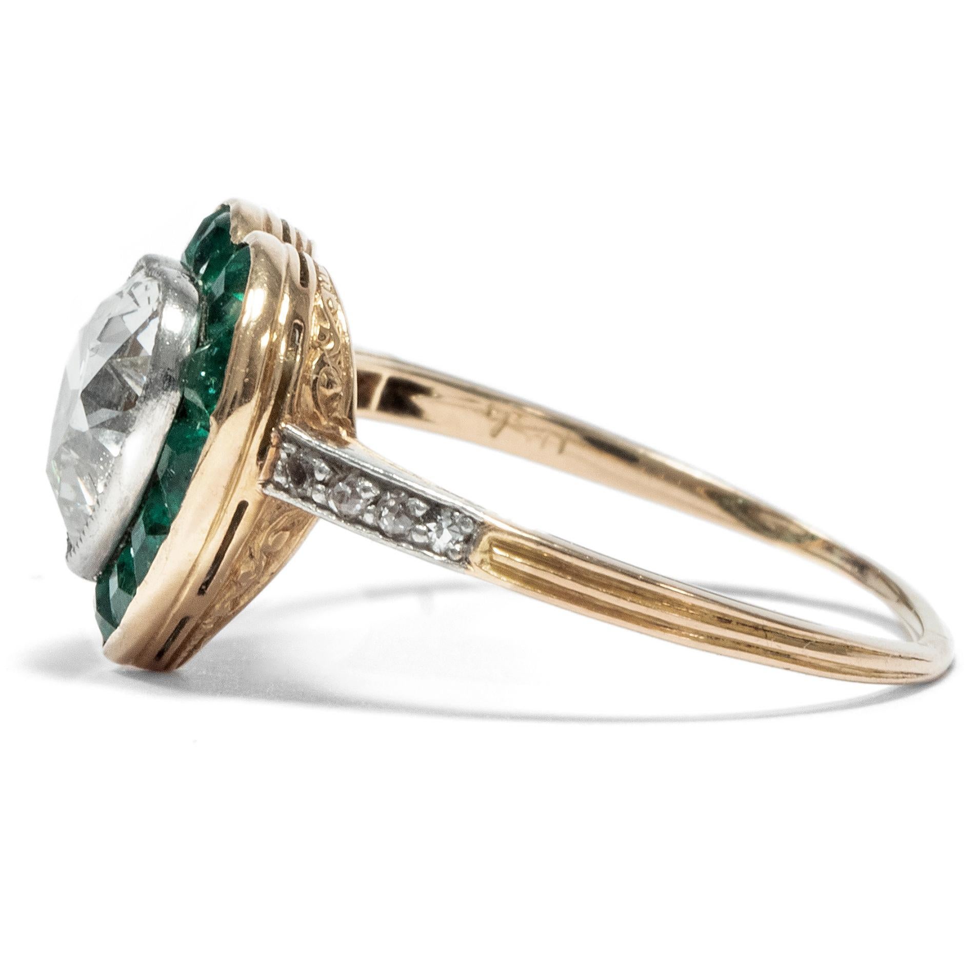 Women's or Men's Edwardian circa 1910, 1.0 Carat Heart Cut Diamond Emerald 18 Karat Gold Ring