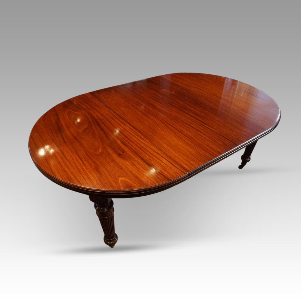 Edwardian circular extending dining table
This Edwardian circular extending dining table was made circa 1900.
This would have been made for sale in one of the prestigious showrooms of a London retailer, Maple & co for example.
A table of this