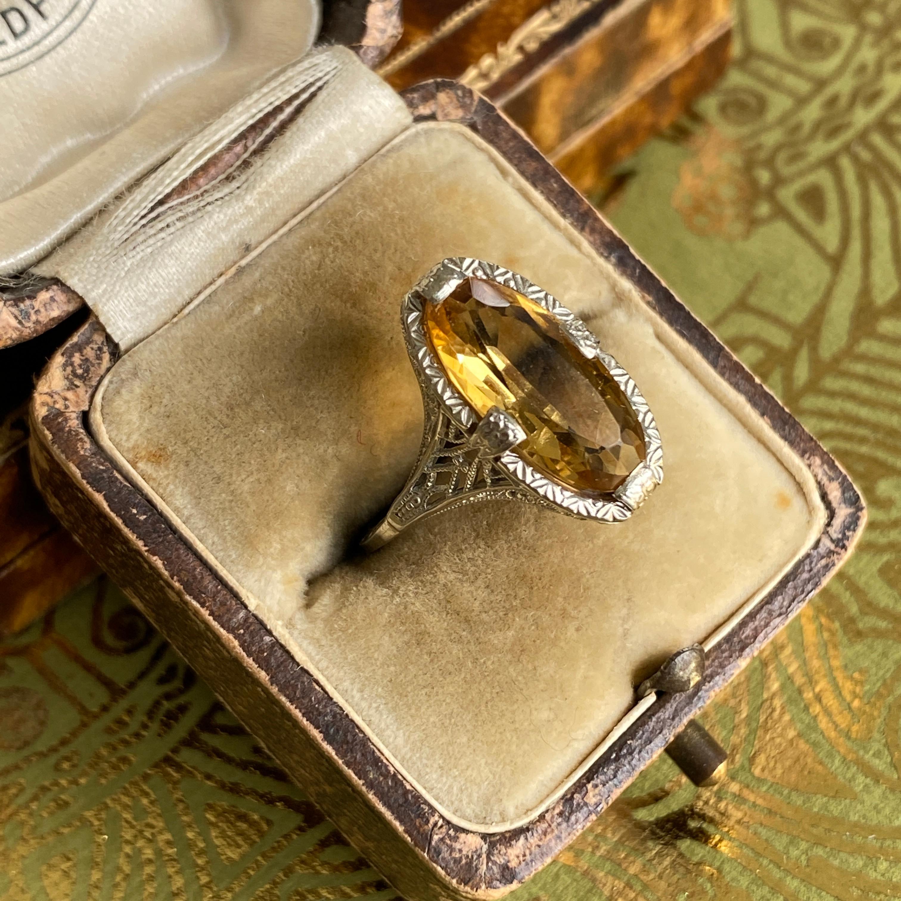 Filigraner edwardianischer Citrin-Ring aus 14 Karat Weißgold im Angebot 2