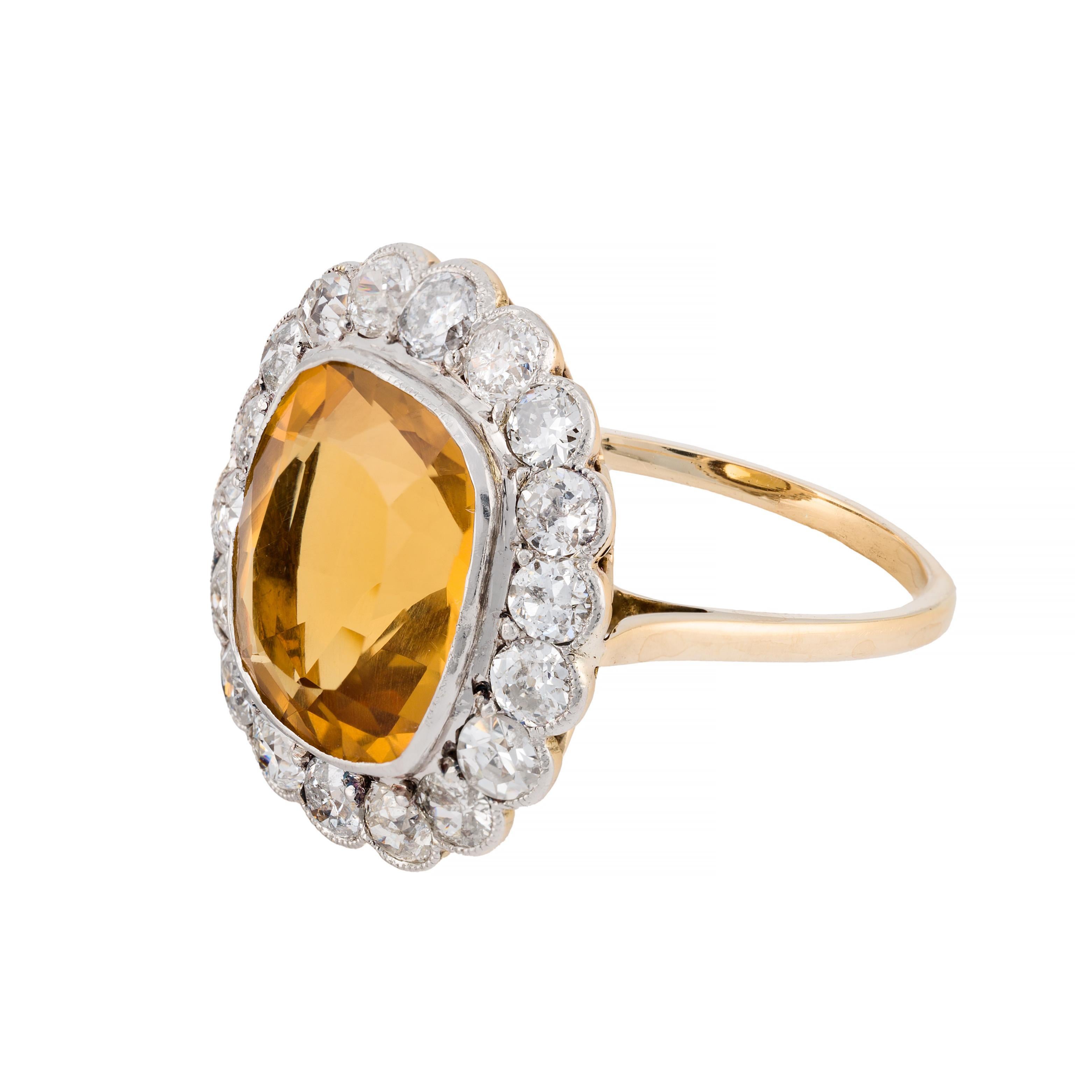 Edwardian Citrine & European Cut Diamond Halo Ring in 18 Karat Gold, Platinum (Antiker Kissenschliff) im Angebot