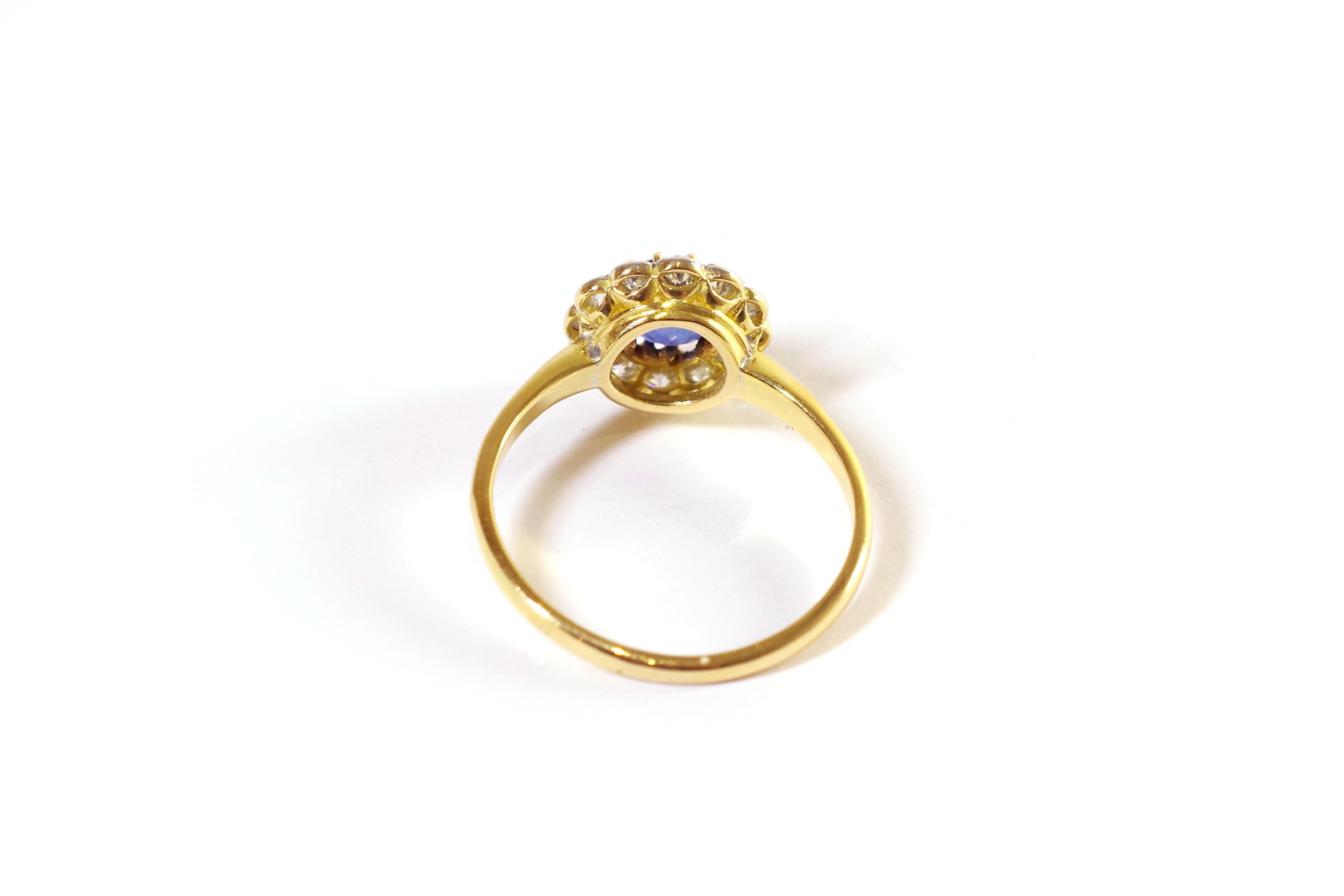 Edwardian cluster sapphire ring in yellow gold and platinum, wedding