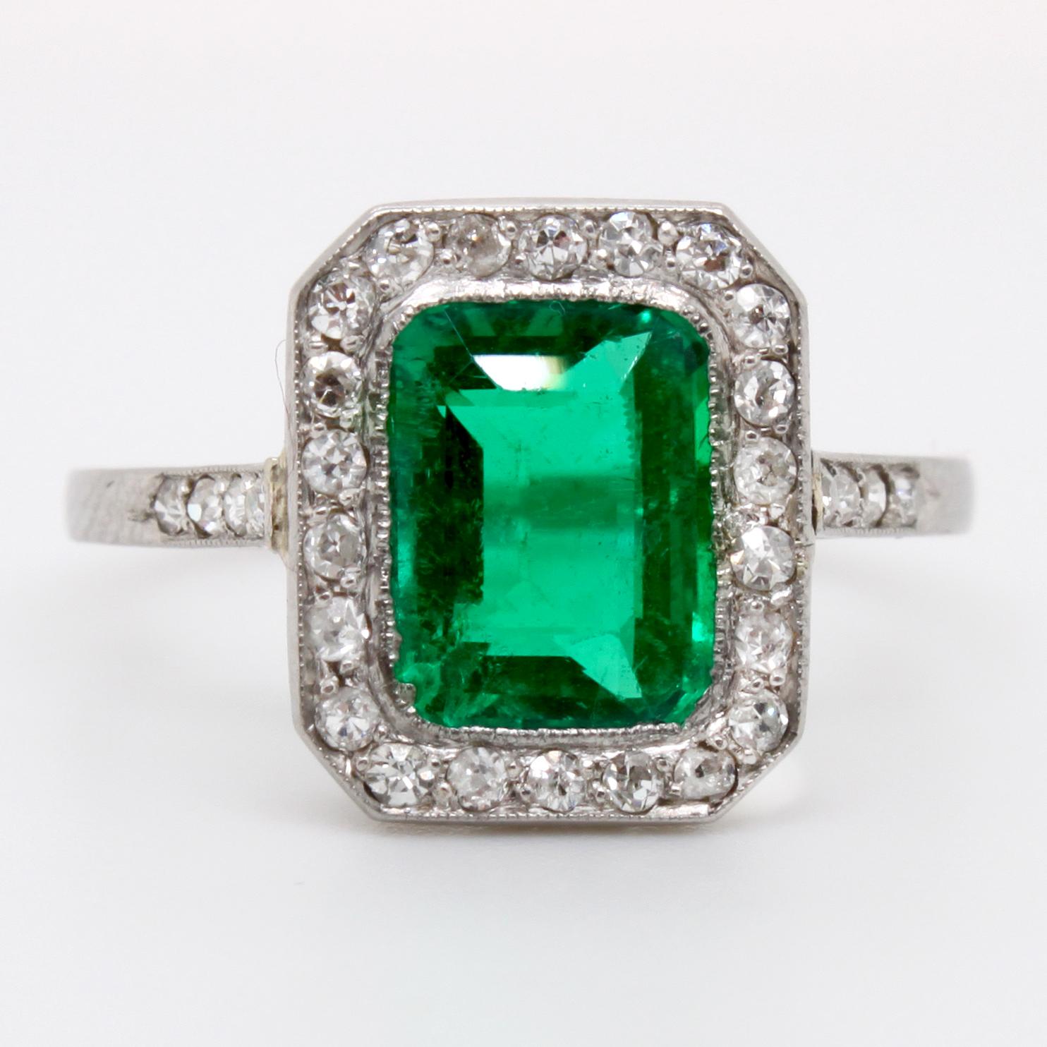 Edwardian Colombian Emerald and Diamond Ring, circa 1910s 2