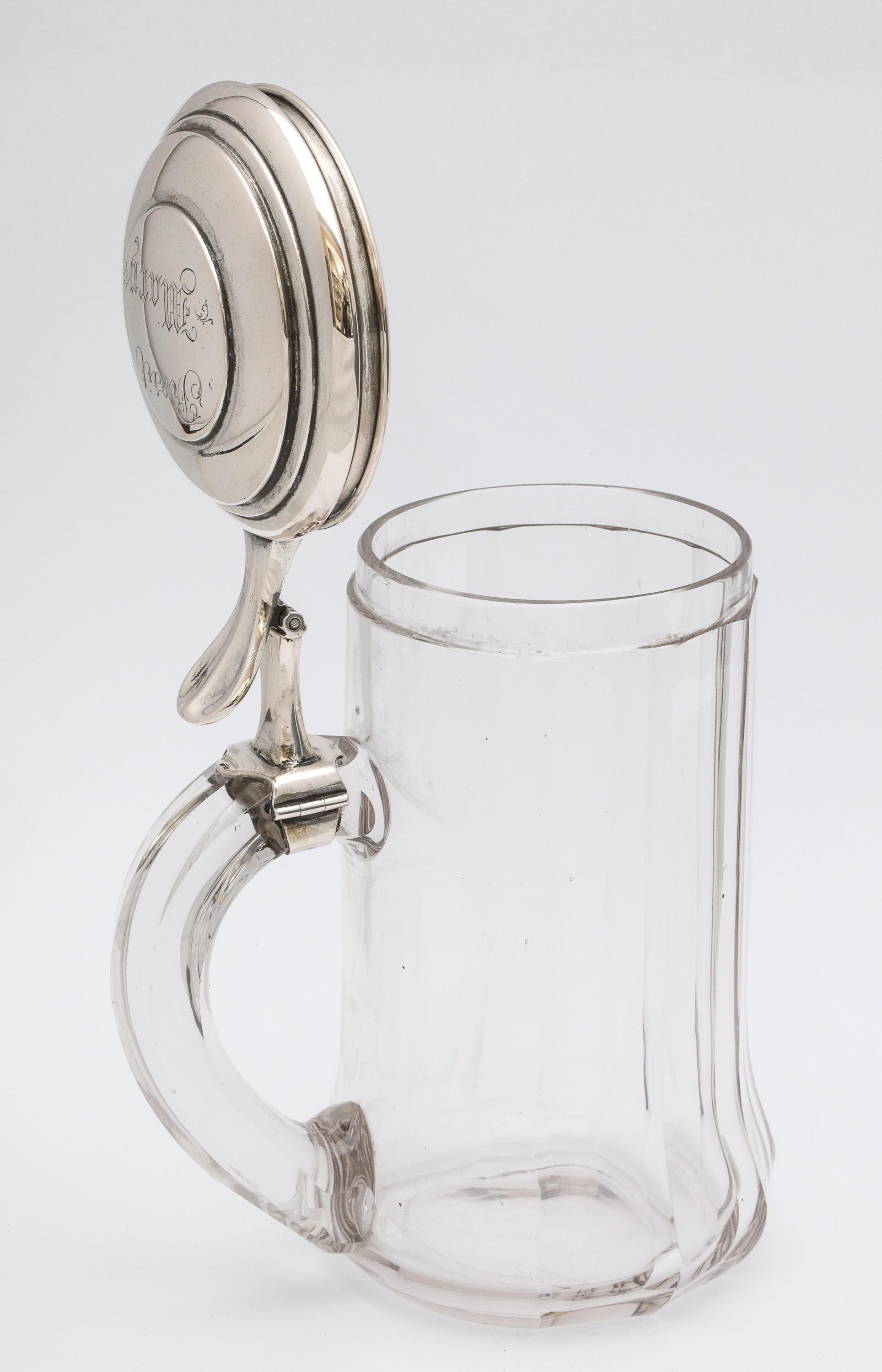 Edwardian Continental Silver '.800' Mounted Glass Drinking Stein With Hinged Lid For Sale 3