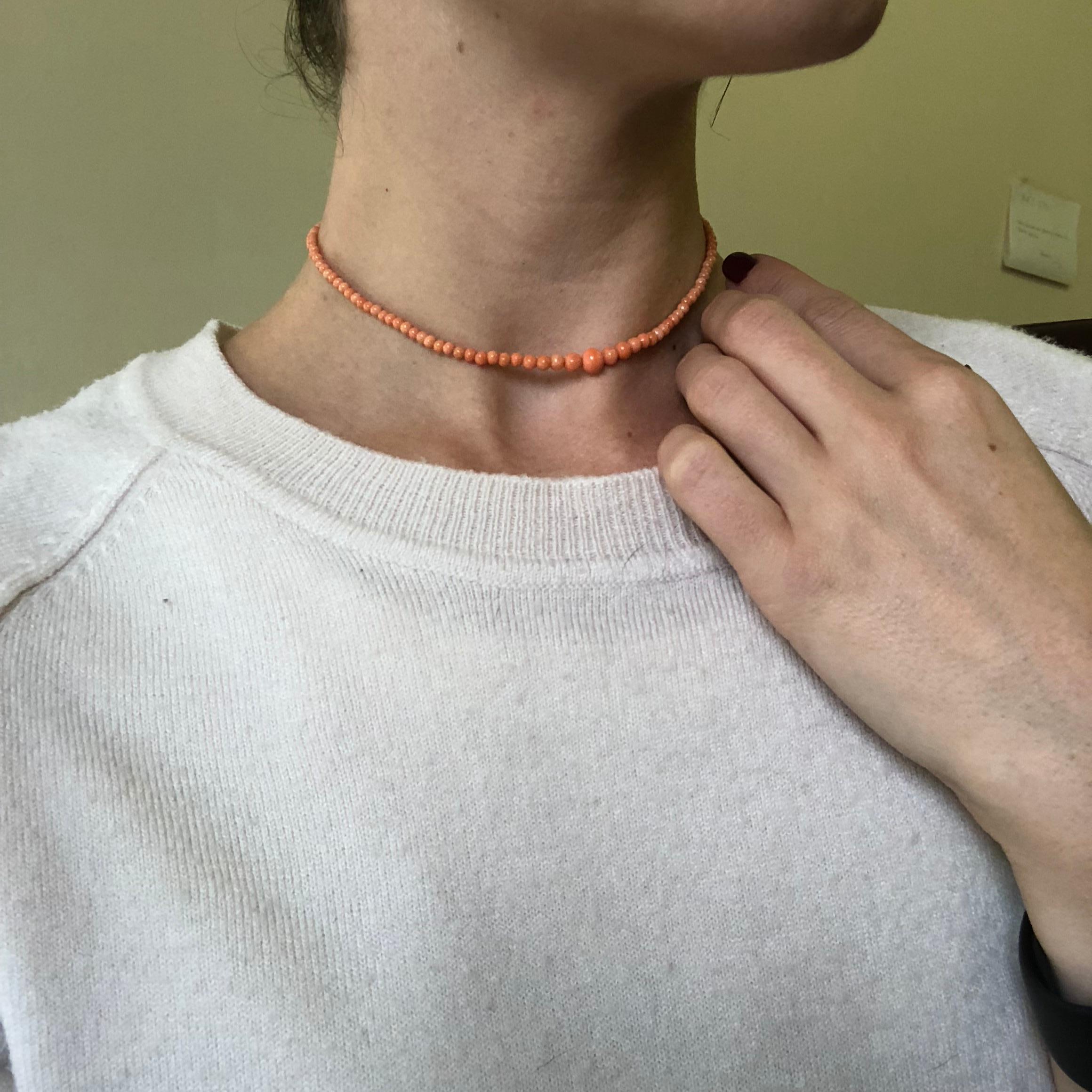Edwardian Coral Beaded Necklace For Sale 1