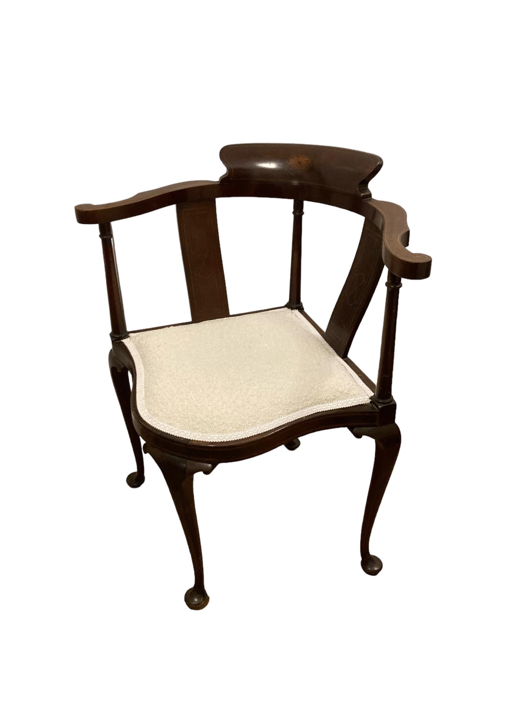 Edwardian Corner Chair Inlaid Backrest on Cabriole Legs and Reupholstered Boucle 3