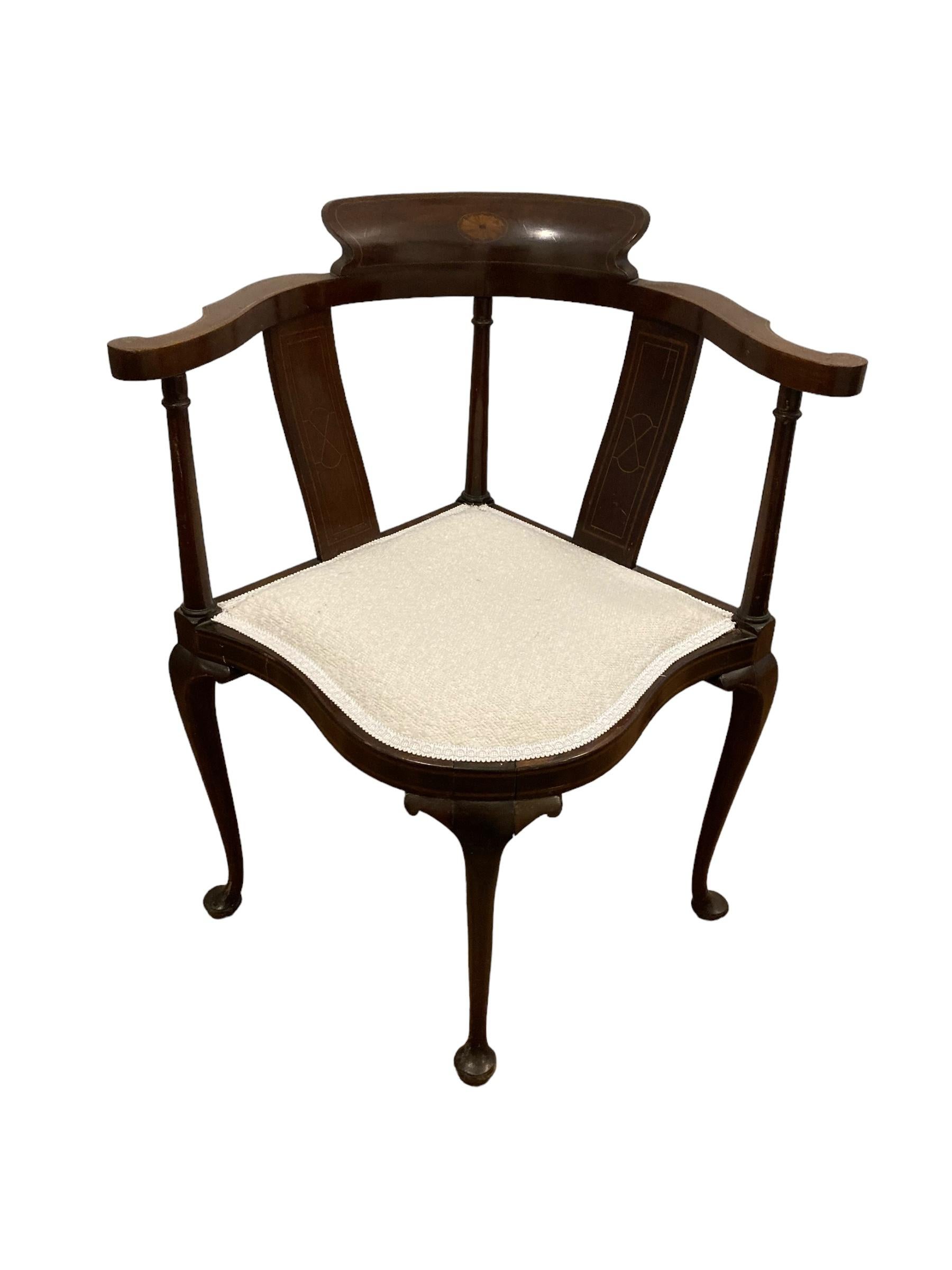 Mahogany Edwardian Corner Chair Inlaid Backrest on Cabriole Legs and Reupholstered Boucle