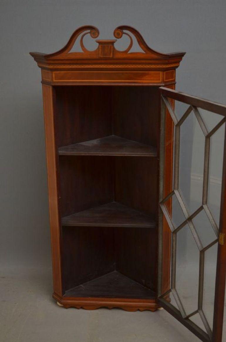 Edwardian Corner Cupboard In Good Condition For Sale In Whaley Bridge, GB