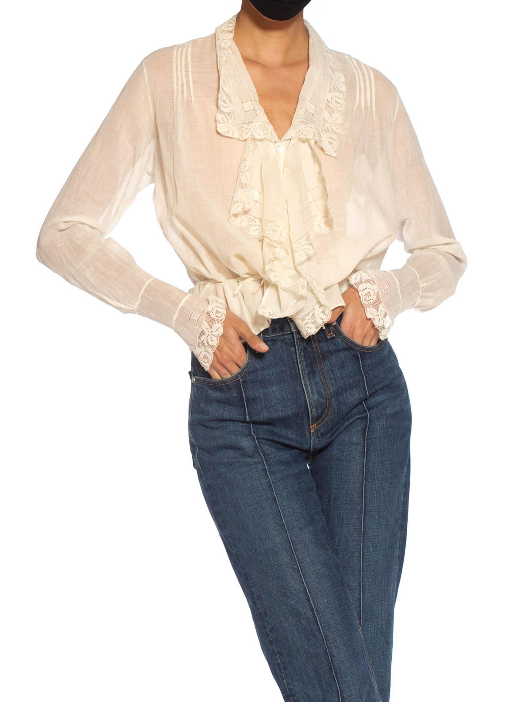 Edwardian Cream Organic Cotton Lace Trim Blouse In Excellent Condition For Sale In New York, NY