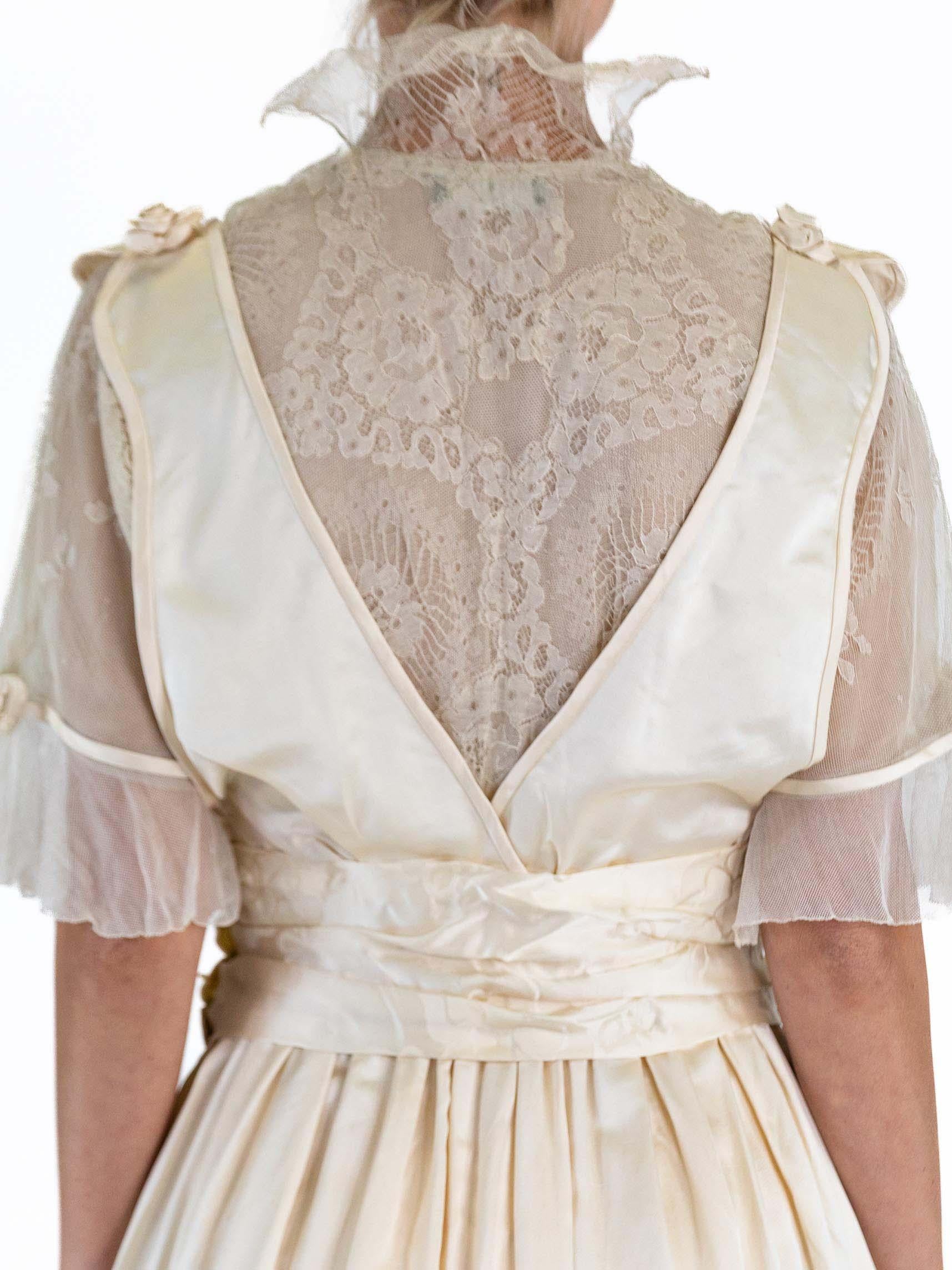Edwardian Cream Silk Satin & Lace Rare Wedding Or Presentation Gown For Sale 2