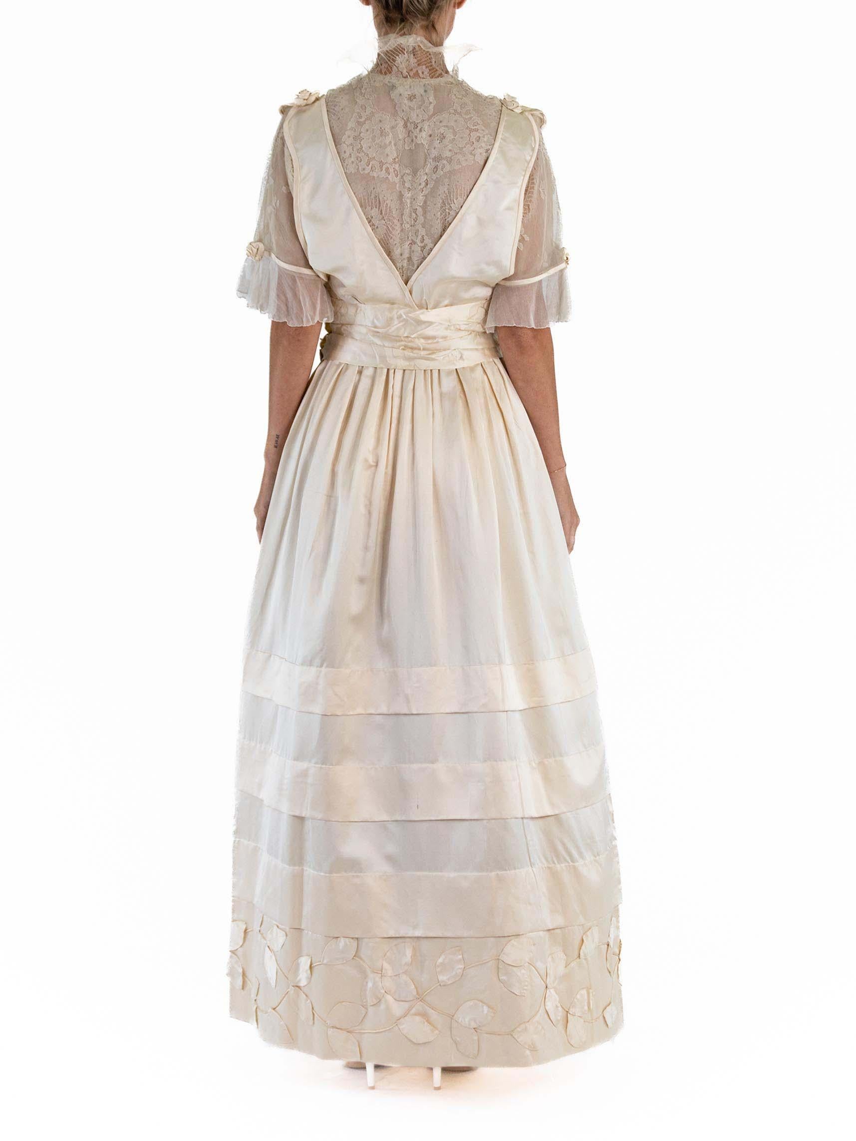 Edwardian Cream Silk Satin & Lace Rare Wedding Or Presentation Gown For Sale 5