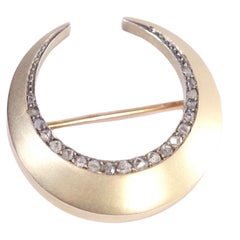 Edwardian crescent moon brooch in 18k gold with diamonds, art deco brooch