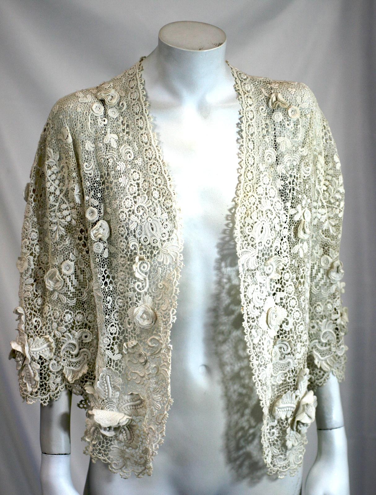 Edwardian Crochet Orchid Lace Bolero Jacket In Excellent Condition For Sale In New York, NY