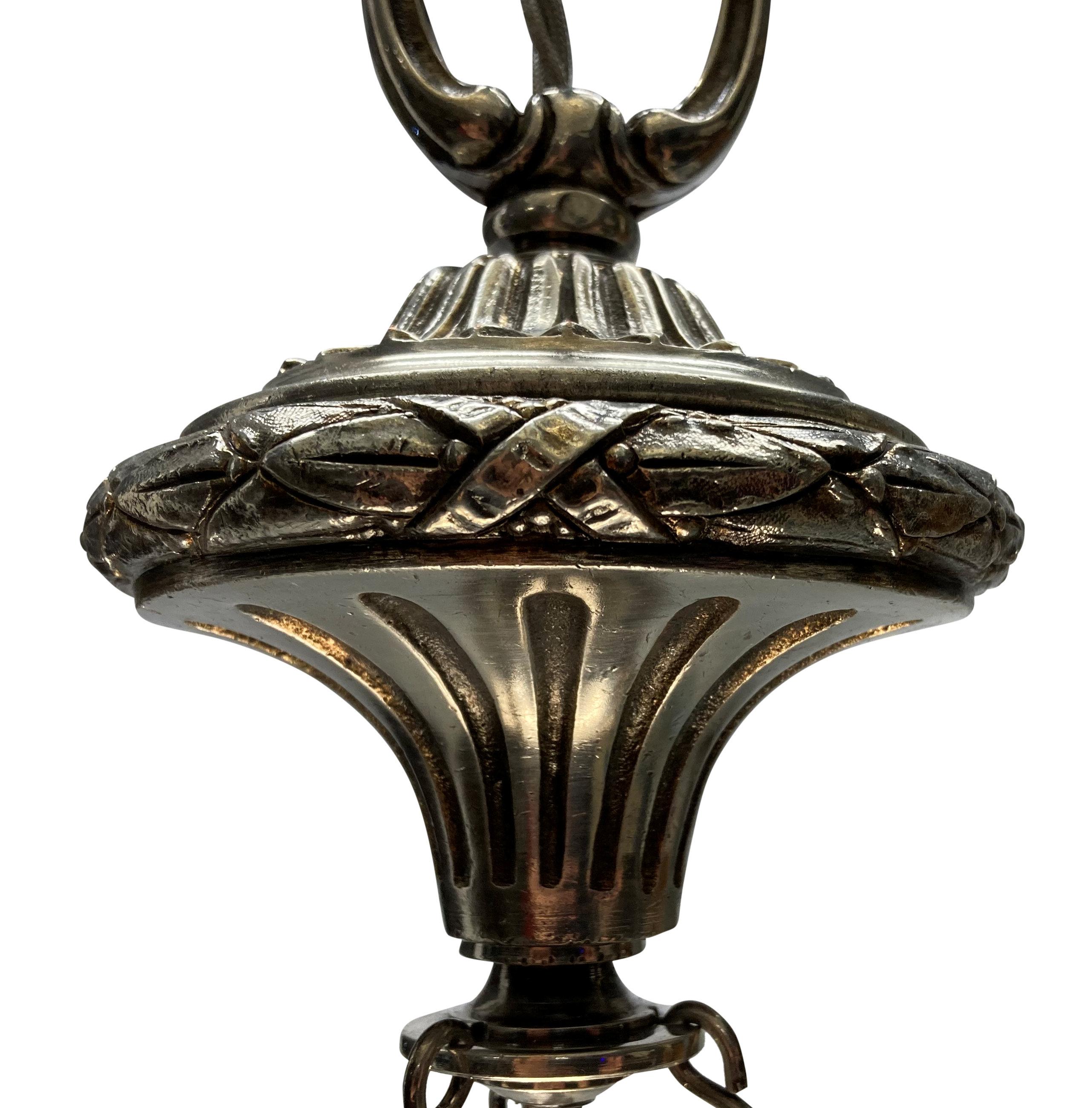 Edwardianisches geschliffenes Glas & versilberte Pendelleuchte (Bronze) im Angebot