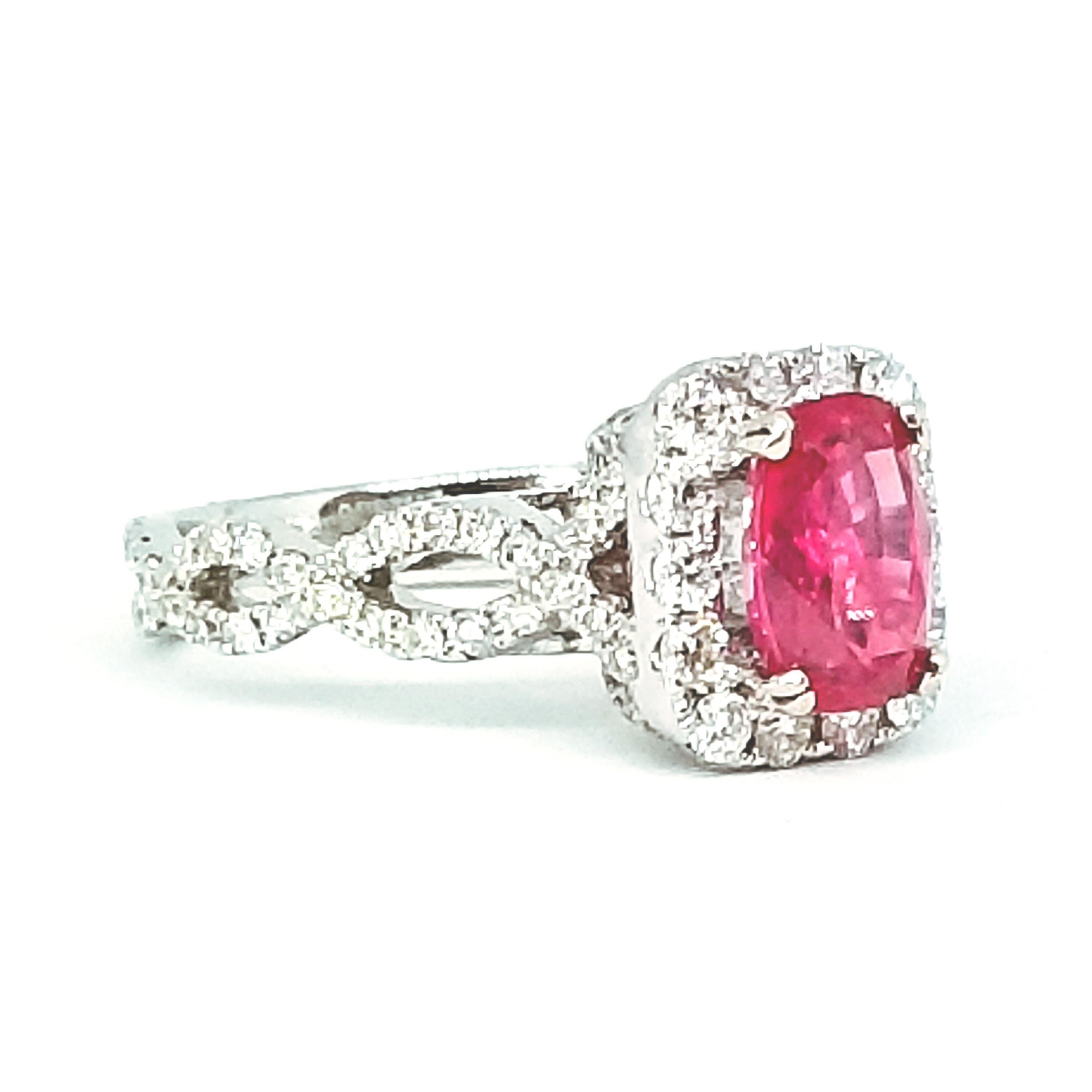 Edwardian Cut Intense Pink 2.19 Carat Sapphire Diamond Halo Ring White Gold For Sale 3