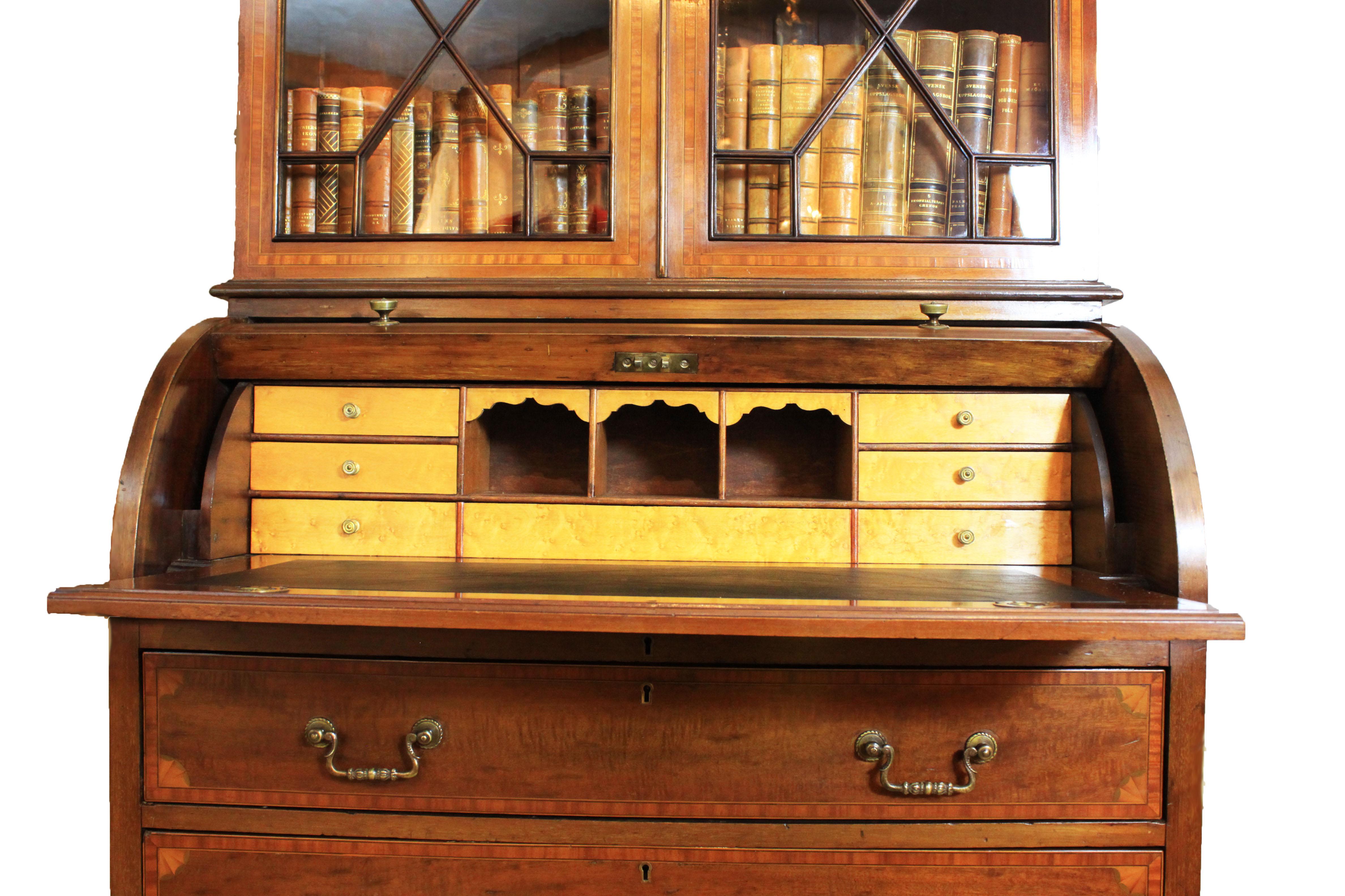 Edwardian Cylinder Desk Bookcase / Secretary In Excellent Condition In Woodbury, CT