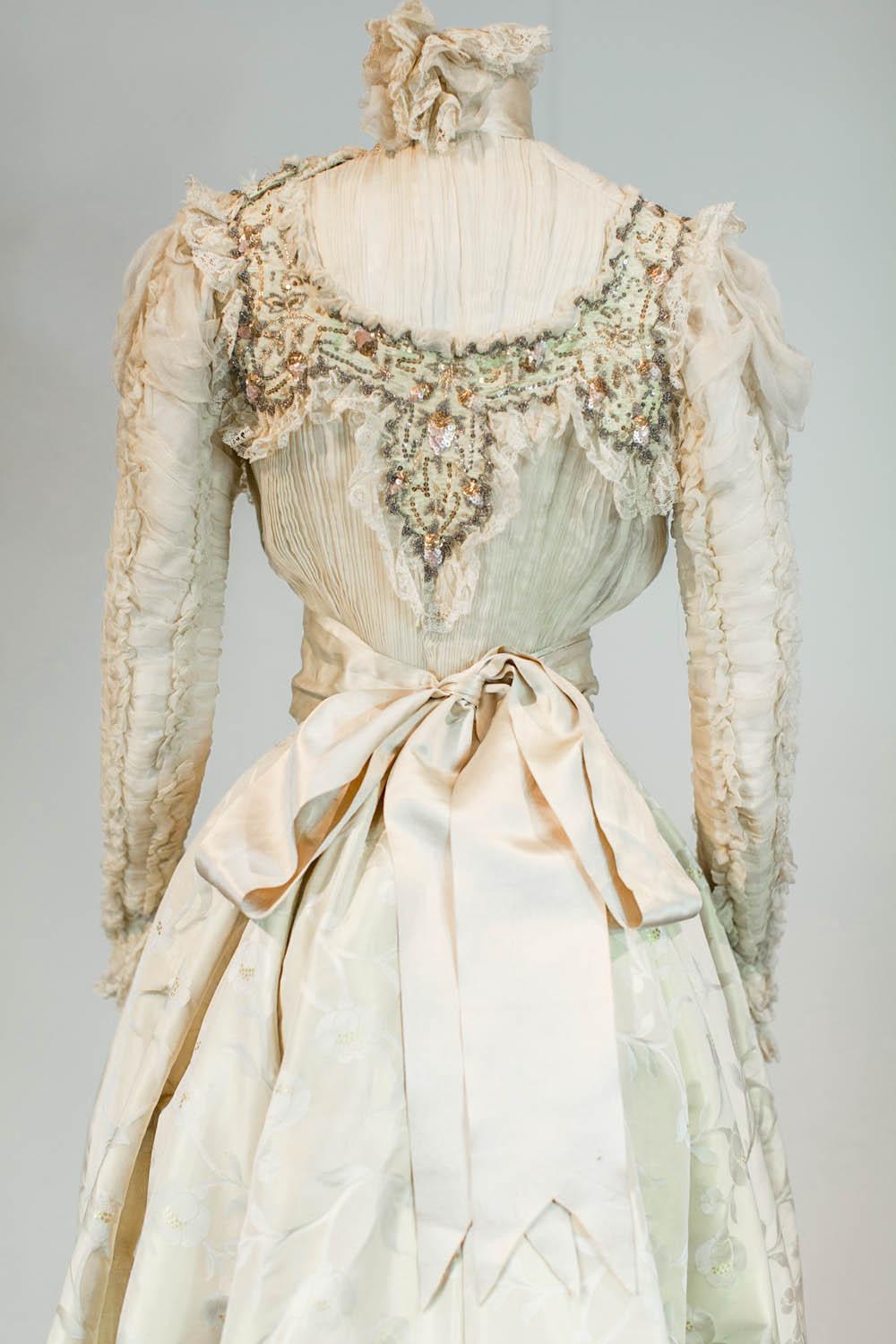 Edwardian Damask and Chiffon Silk Ceremony French Labelled Gown Circa 1900 4