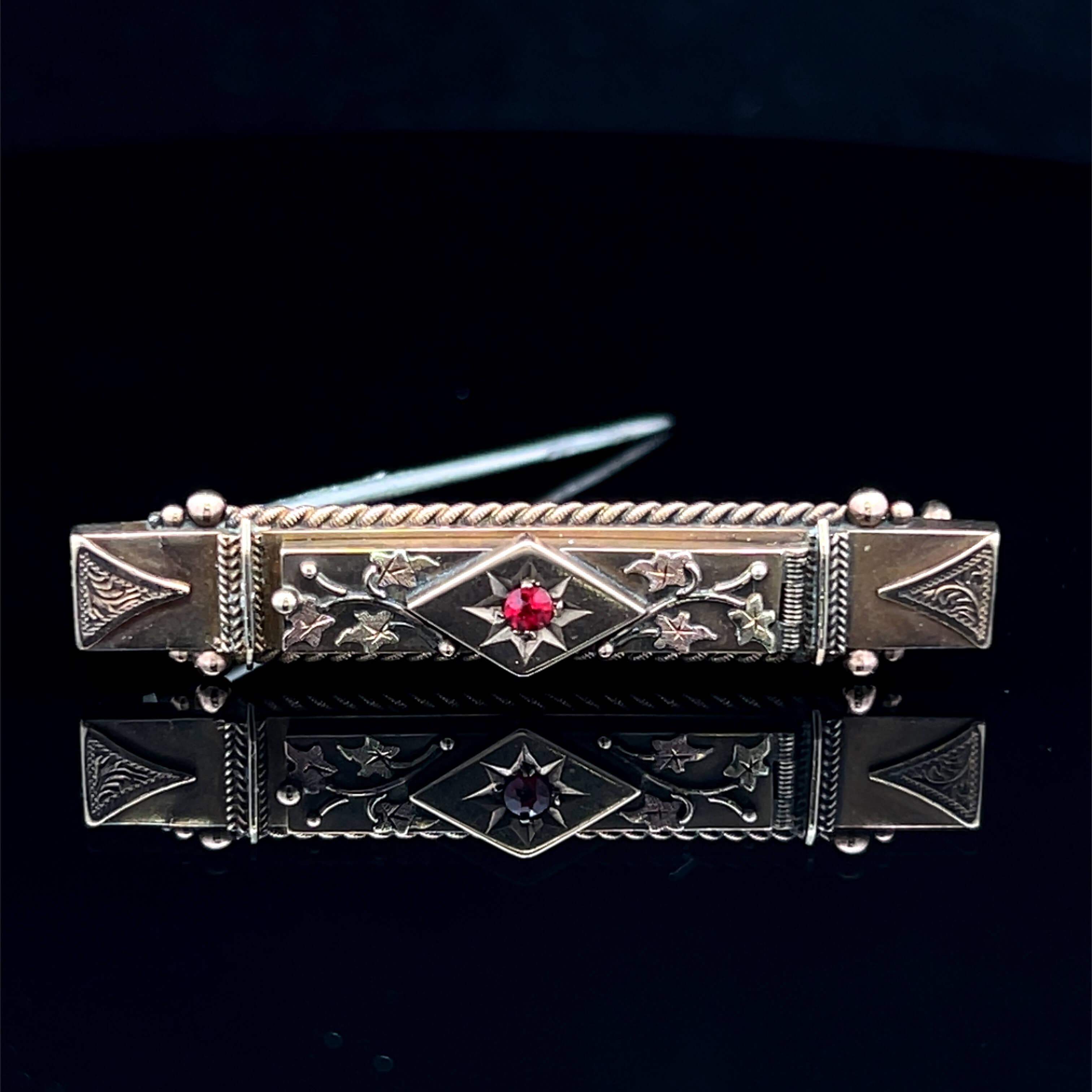 Broche de bar « DEAREST » édouardienne, poinçonnée Chester 1904 en vente 3
