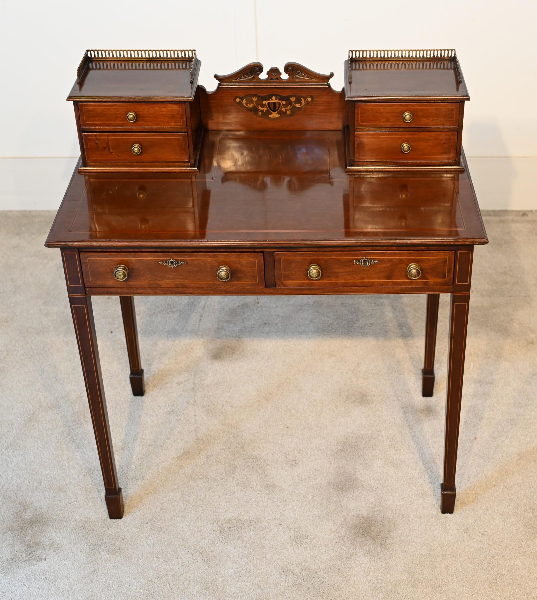 Edwardianischer Schreibtisch für Damen aus Mahagoni, 1900 im Angebot 4