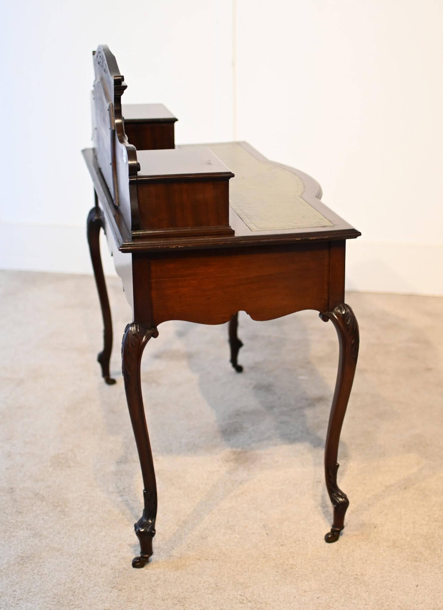 Early 20th Century Edwardian Desk Mahogany Ladies Writing Table Bonheur de Jour For Sale