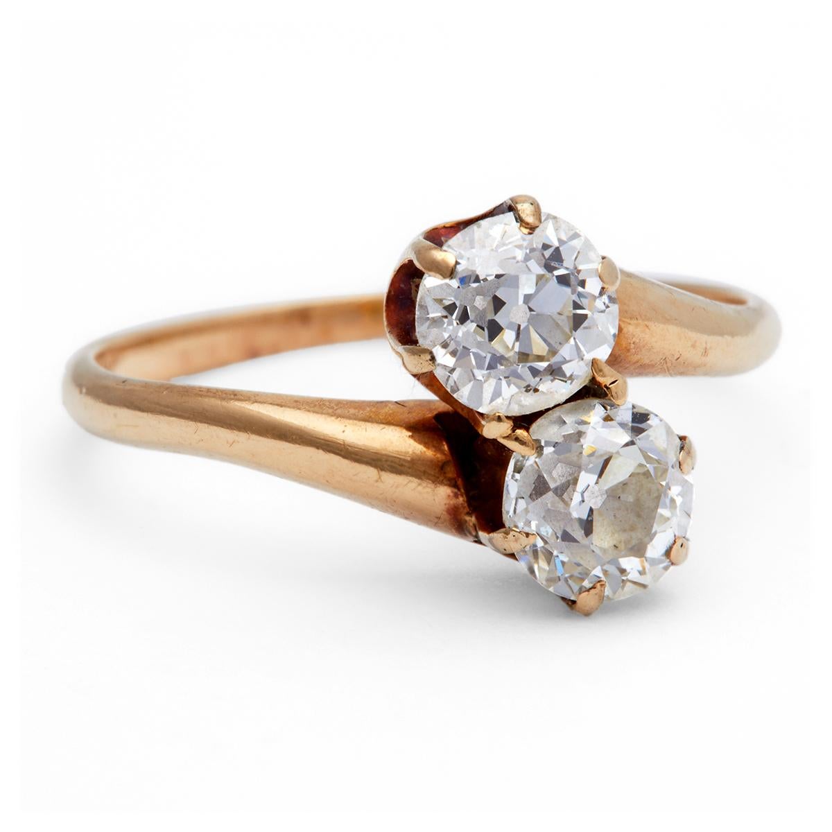 Women's or Men's Edwardian Diamond 14k Rose Gold Toi et Moi Ring