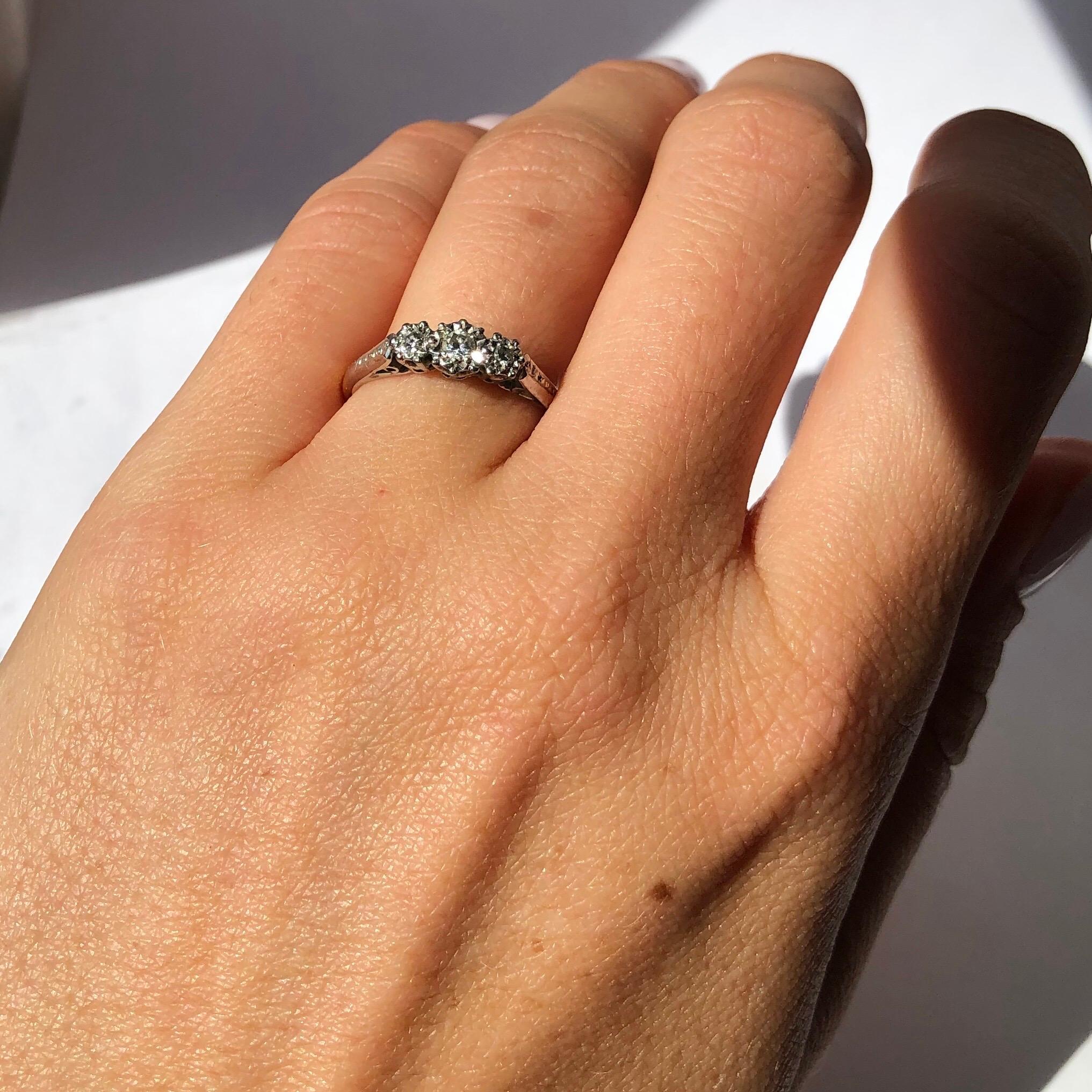 Women's Edwardian Diamond, 18 Carat Gold and Platinum Three-Stone Ring For Sale