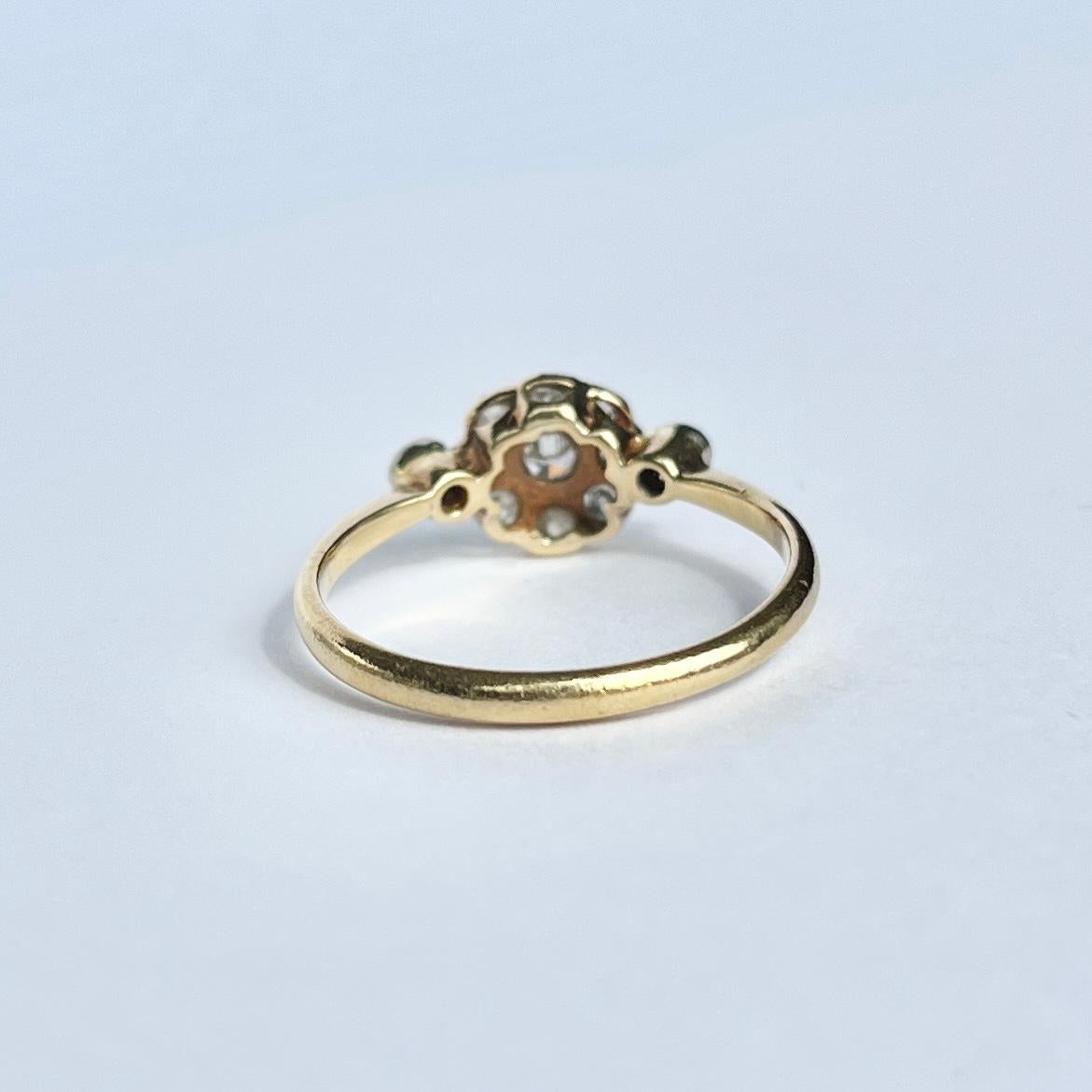 Edwardianischer Gänseblümchen-Cluster-Ring mit Diamanten und 18 Karat für Damen oder Herren im Angebot