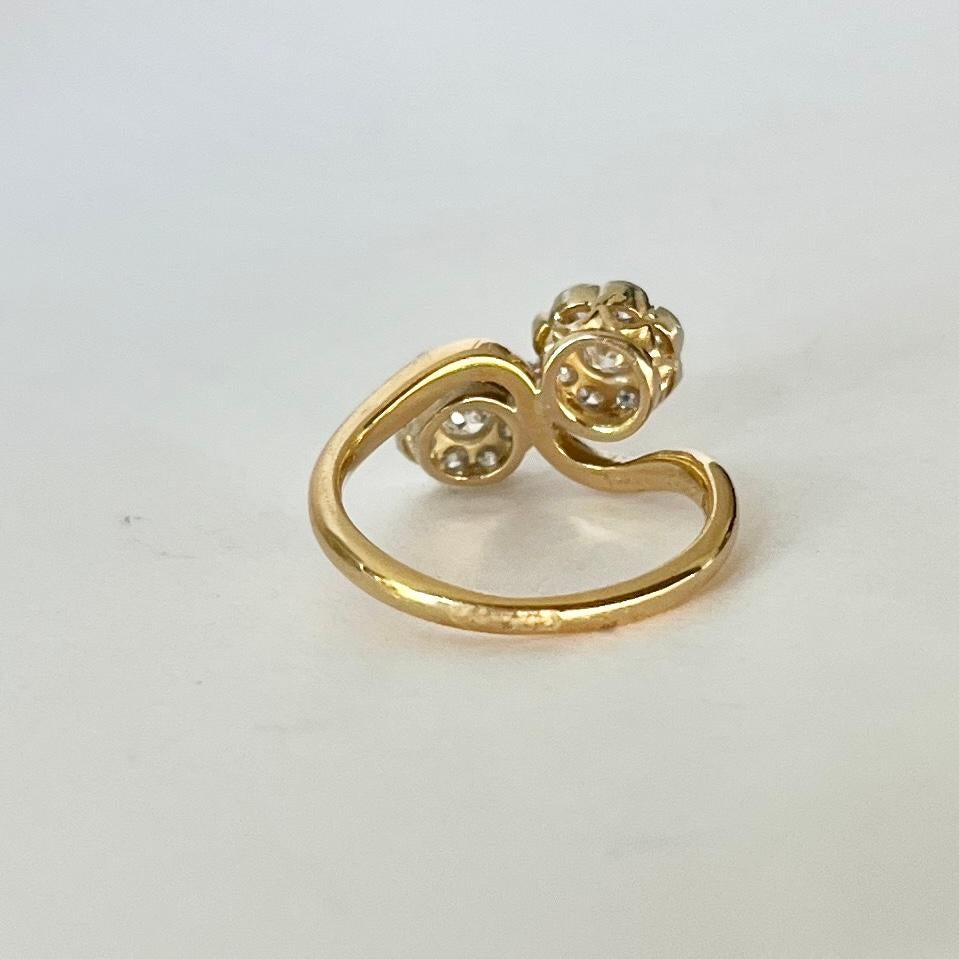 Women's or Men's Edwardian Diamond and 18 Carat Double Cluster Ring For Sale