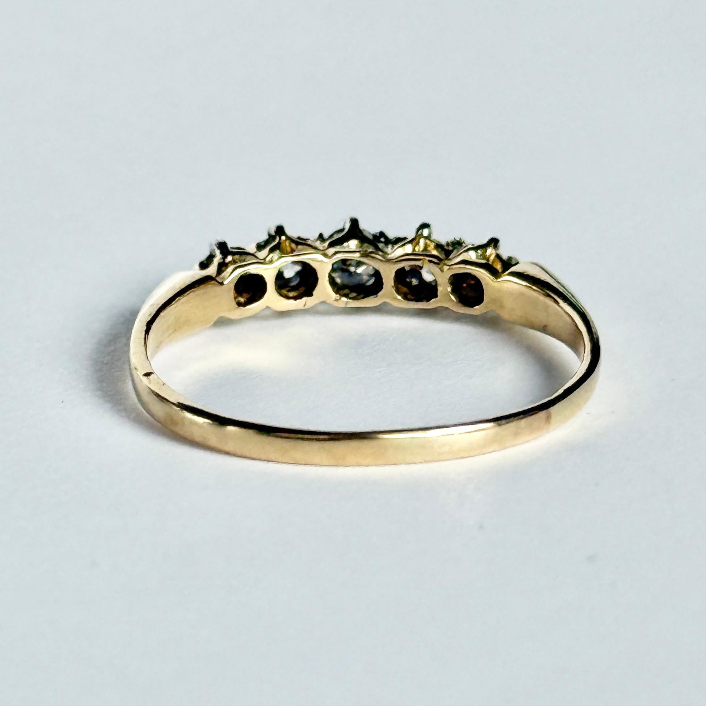 Edwardian Diamond and 18 Carat Gold Five-Stone Band Ring In Good Condition For Sale In Chipping Campden, GB