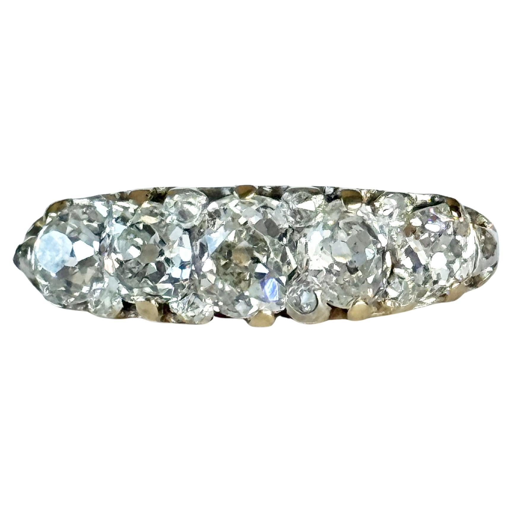 Anello edoardiano con diamante e oro 18 carati a cinque pietre