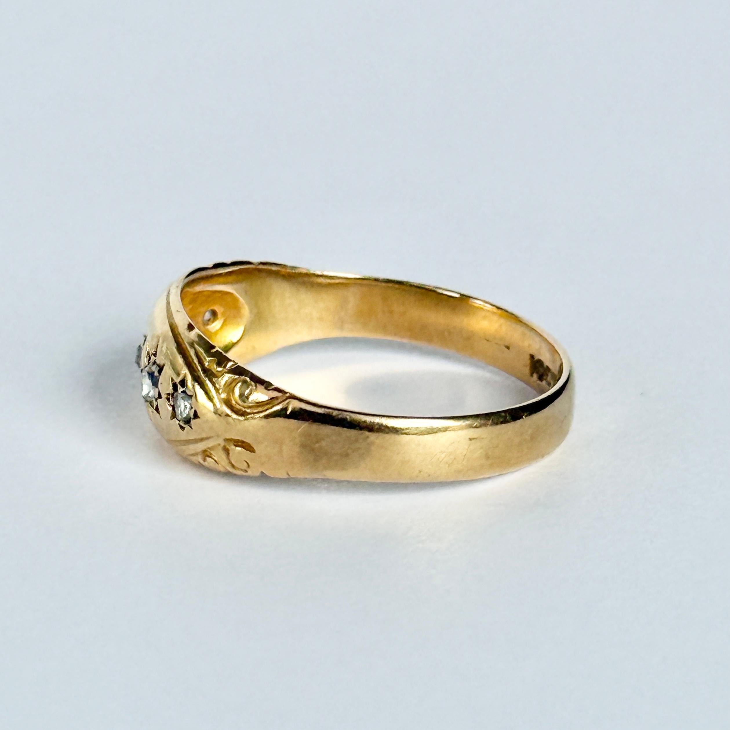 Edwardian Diamond and 18 Carat Gold Five-Stone Star Setting Ring In Good Condition For Sale In Chipping Campden, GB