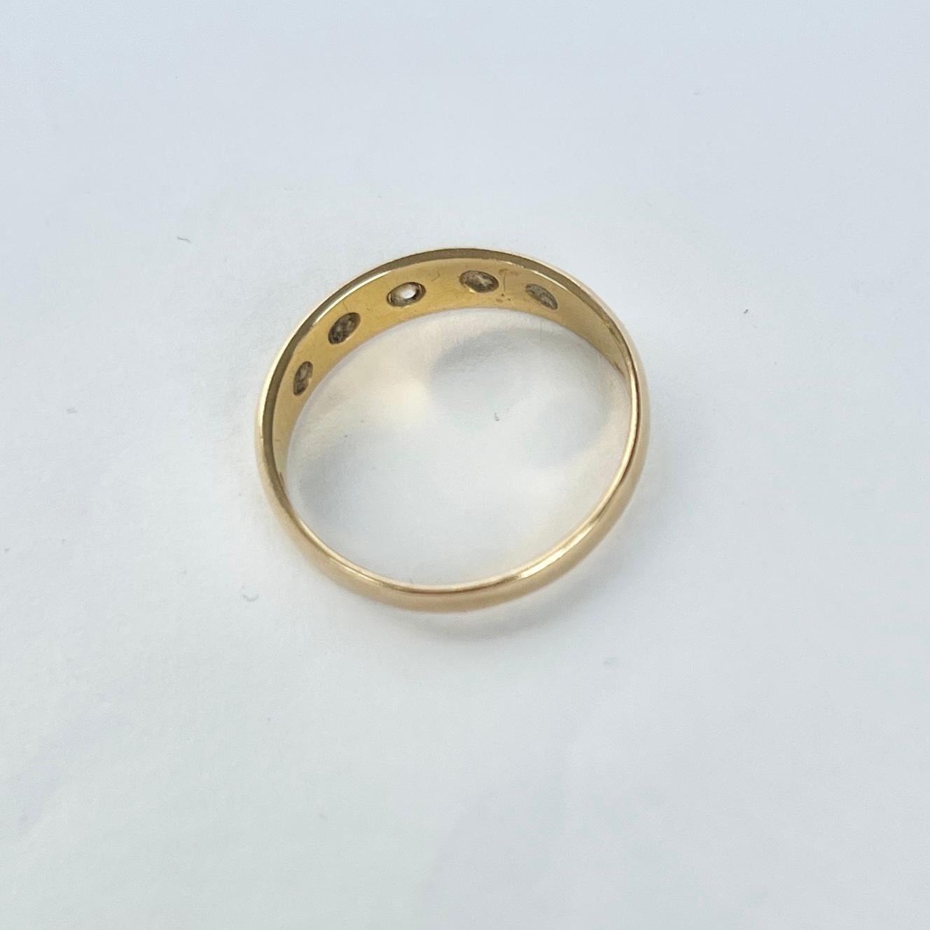 Women's or Men's Edwardian Diamond and 18 Carat Gold Gypsy Five-Stone Ring For Sale