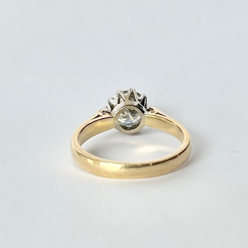 Edwardian Diamond and 18 Carat Gold Solitaire Ring In Good Condition For Sale In Chipping Campden, GB