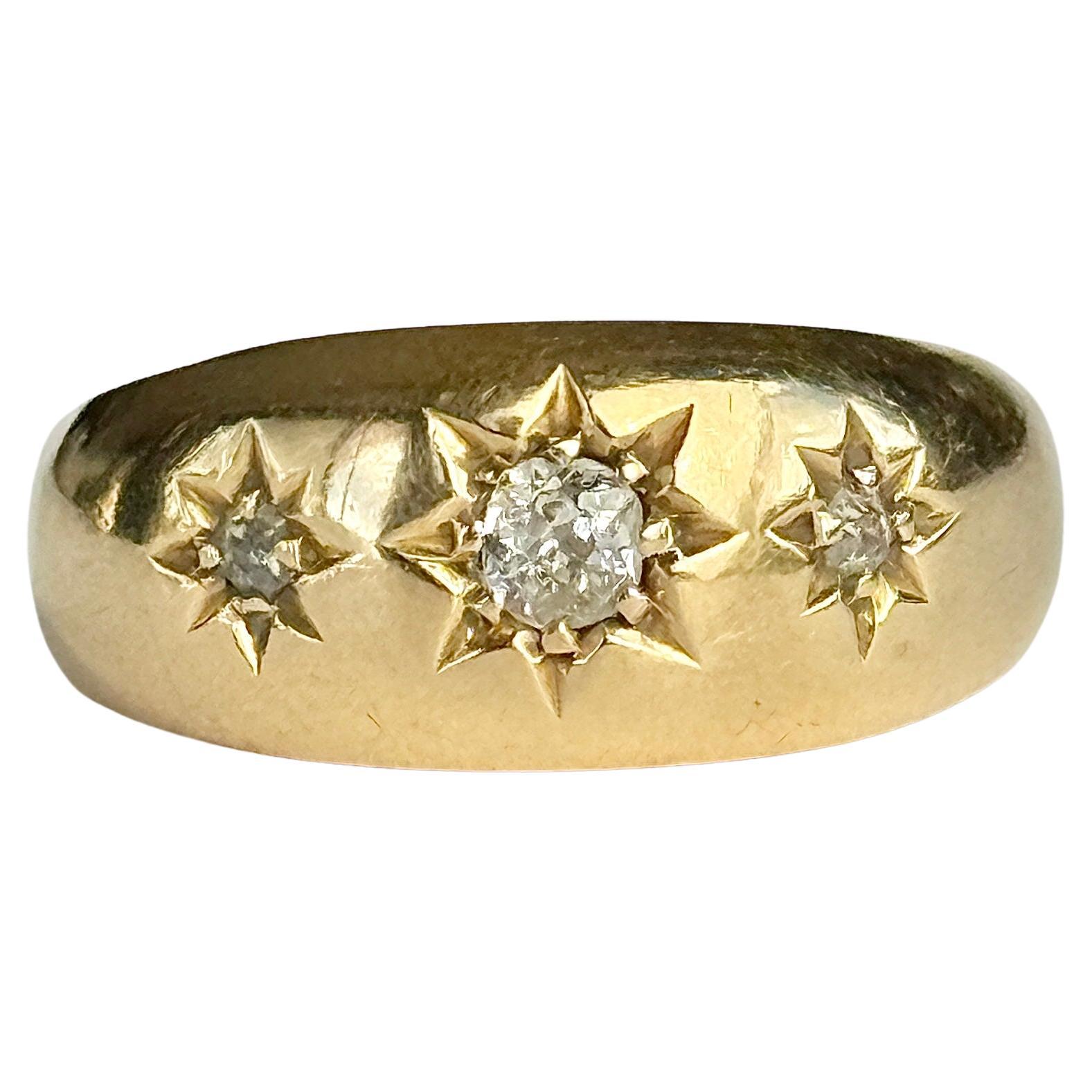 Bague édouardienne en or 18 carats sertie de trois pierres en étoile et de diamants en vente