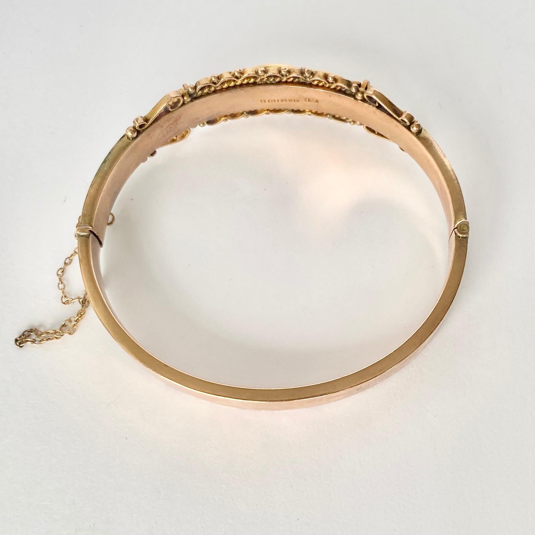 Edwardian Diamond and 9 Carat Gold Bangle In Good Condition For Sale In Chipping Campden, GB